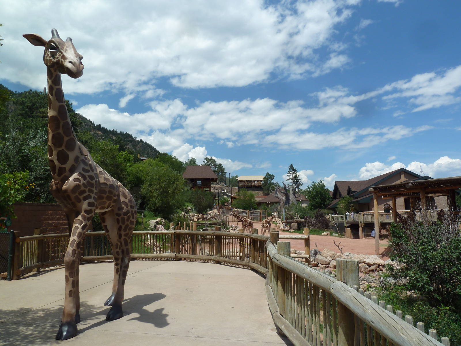 African Rift Valley - Giraffe Statue