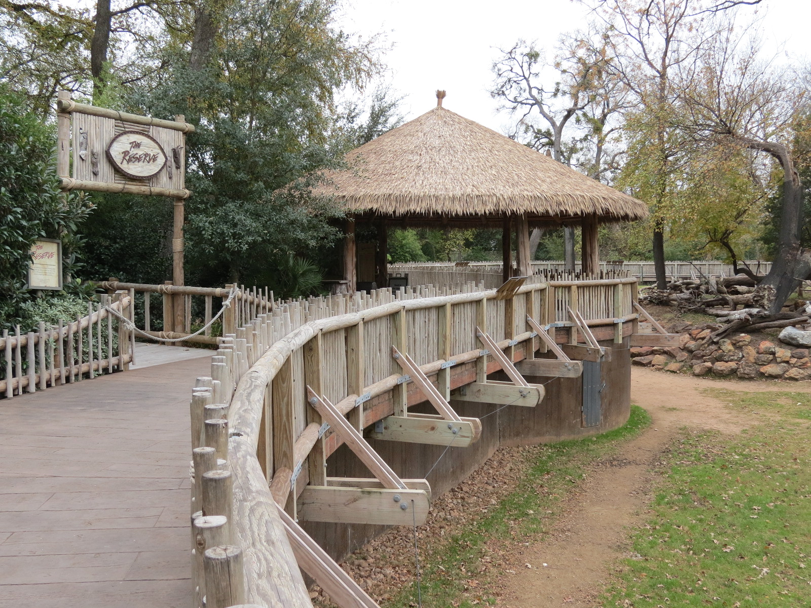 African Savanna - Main Exhibit - Extensive Giraffe Feeding Area