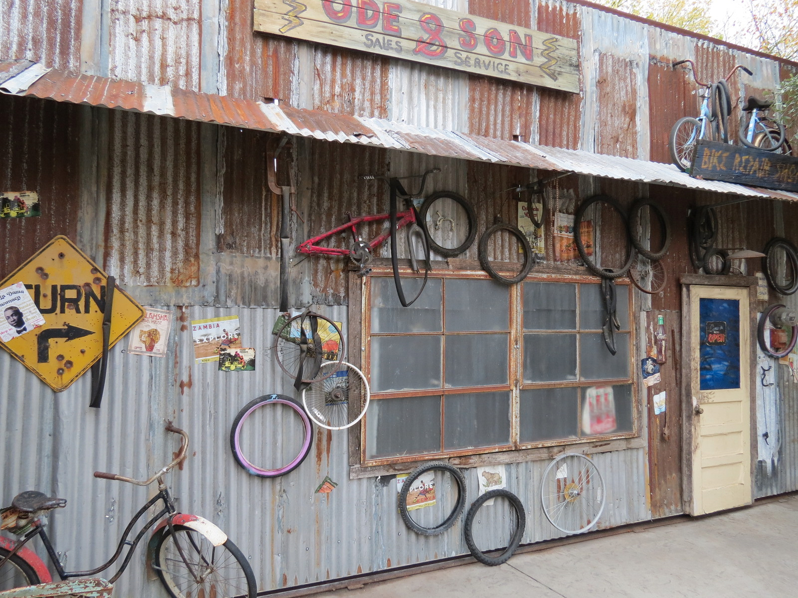 African Savanna - Savanna Grill