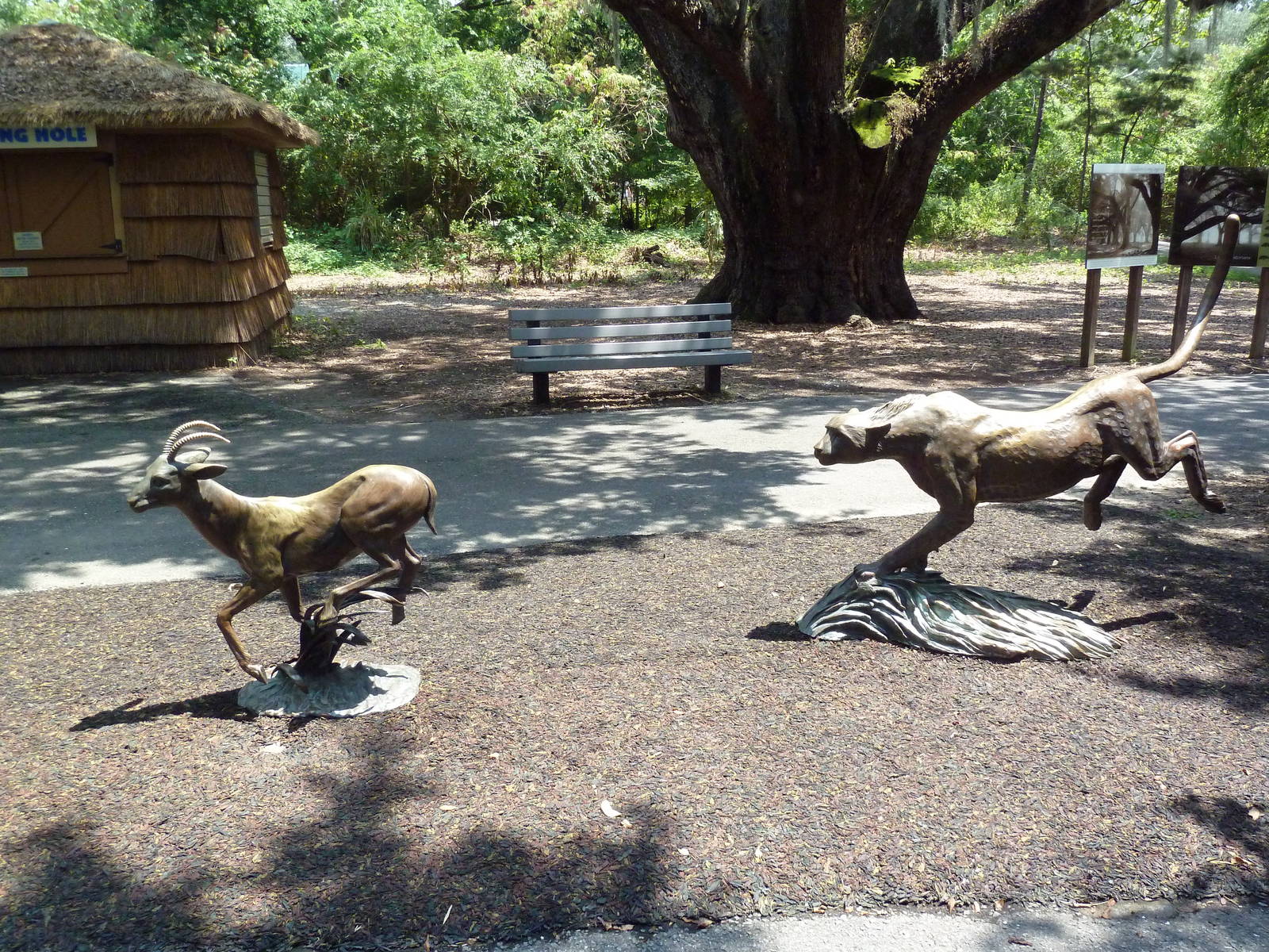 African Savanna - Statues
