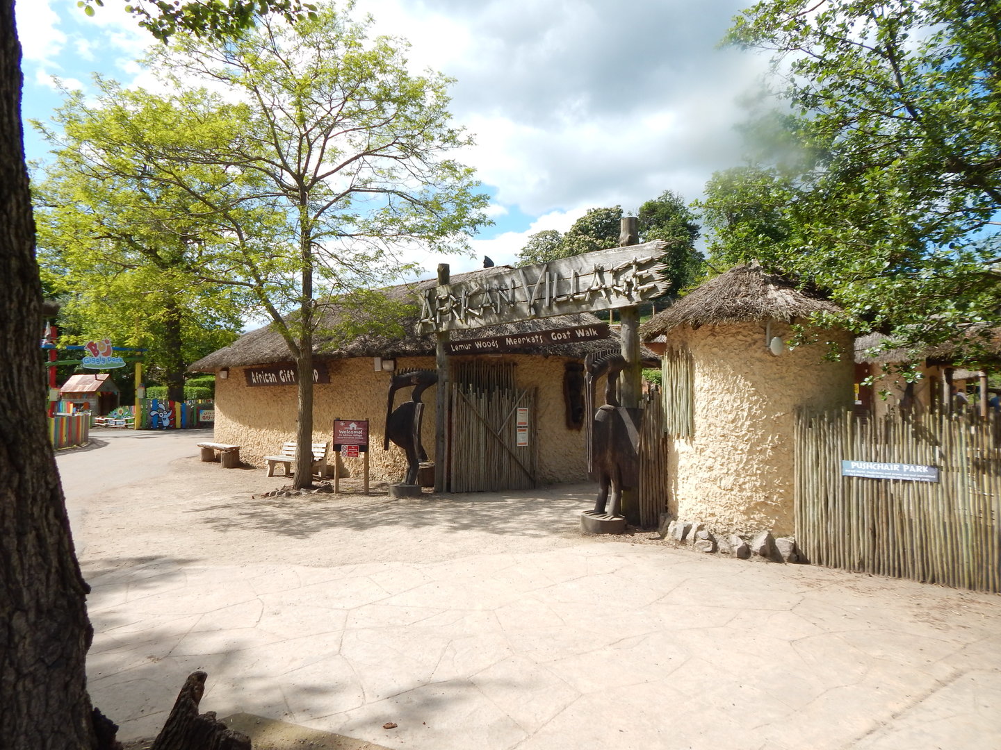 African Village 150523