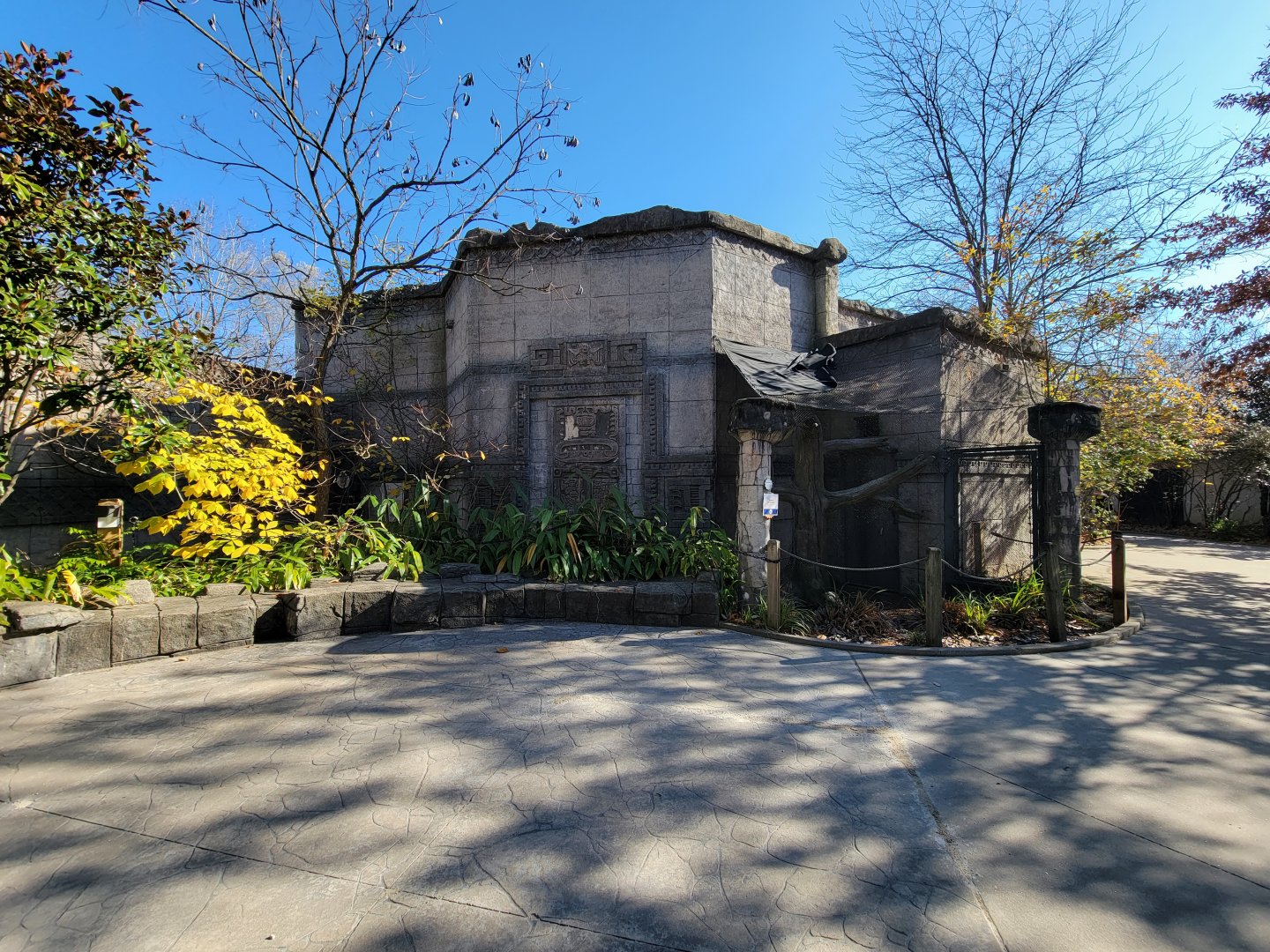 Akron Zoo - Bat building