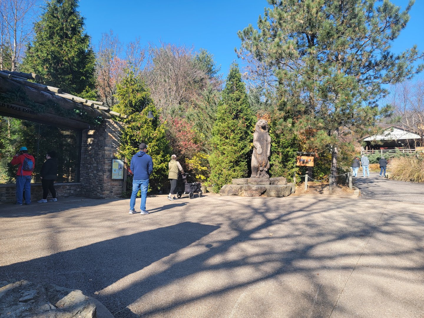 Akron Zoo - Bear statue next to eagles