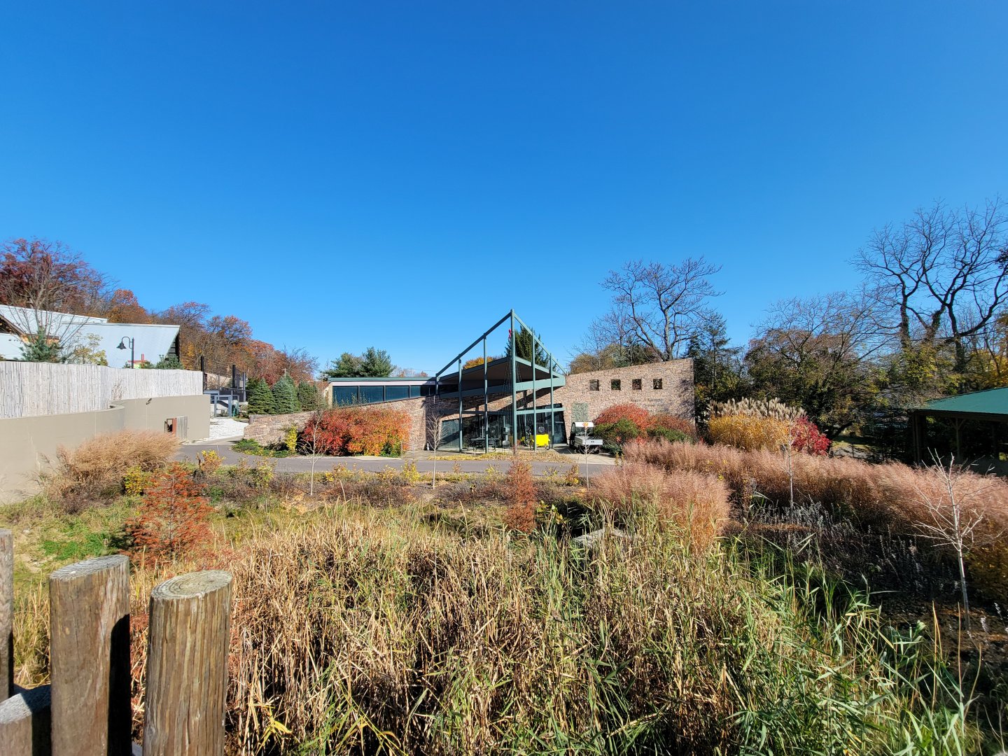 Akron Zoo - Center for Animal Care
