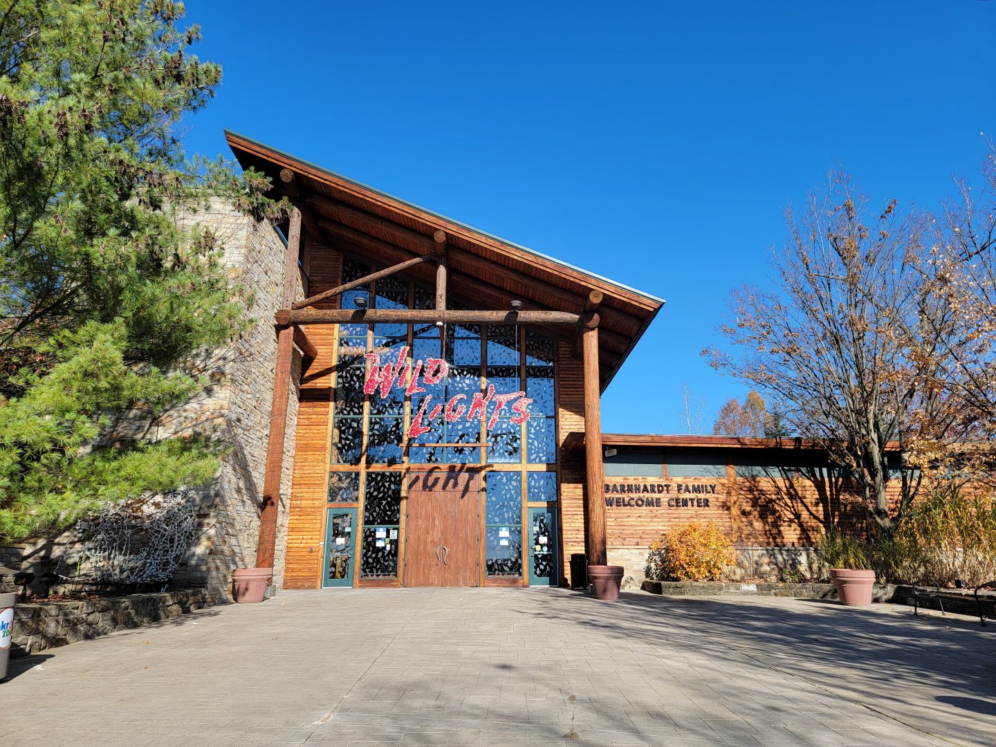 Akron Zoo - Entrance