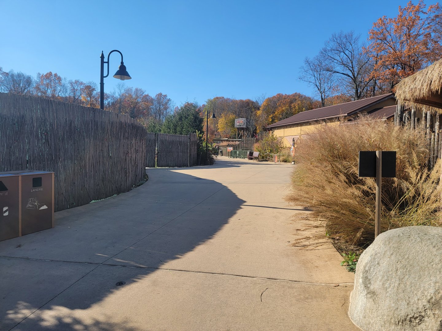 Akron Zoo - Pride of Africa path