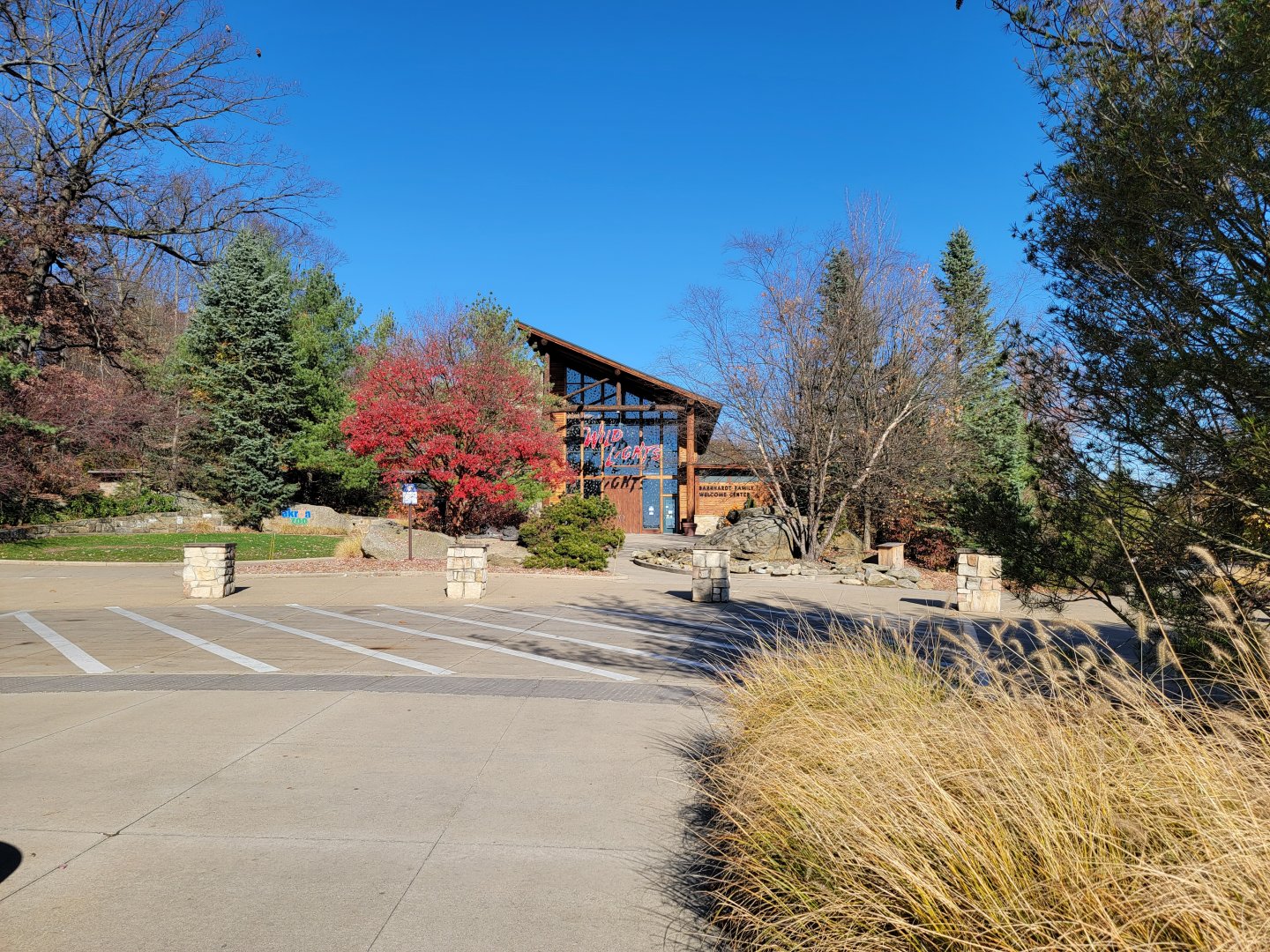 Akron Zoo - View from parking lot