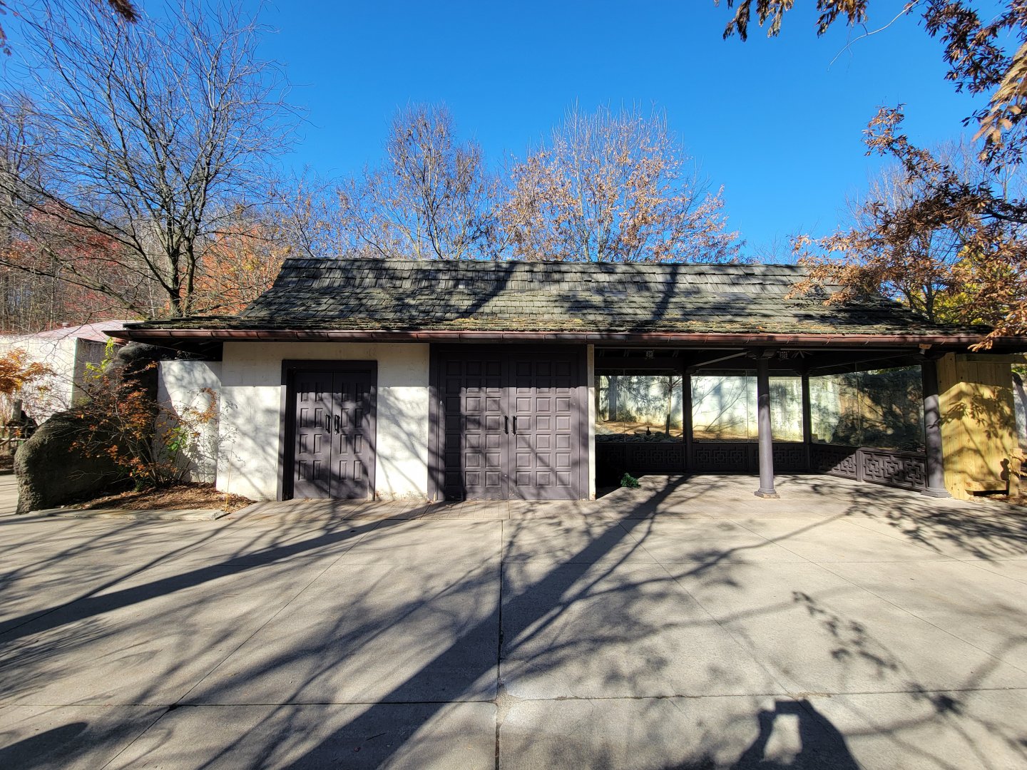 Akron Zoo - Viewing for tufted deer exhibit