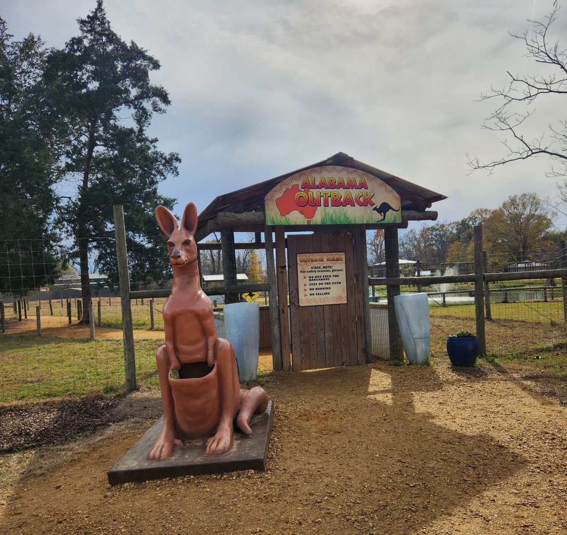 Alabama Safari Park - Alabama Outback entrance