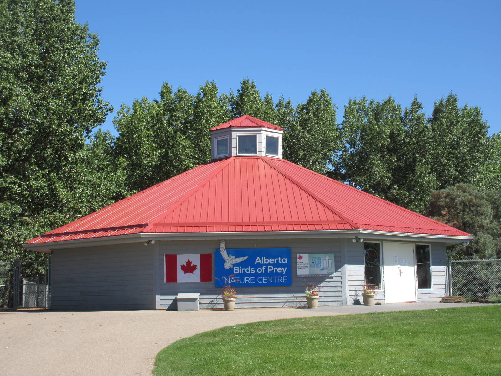 Alberta Birds of Prey Centre - Entrance Building
