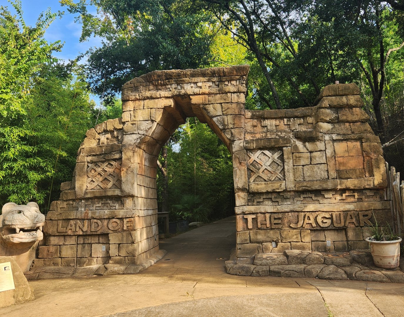 Alexandria Zoo - Land Of The Jaguar entrance