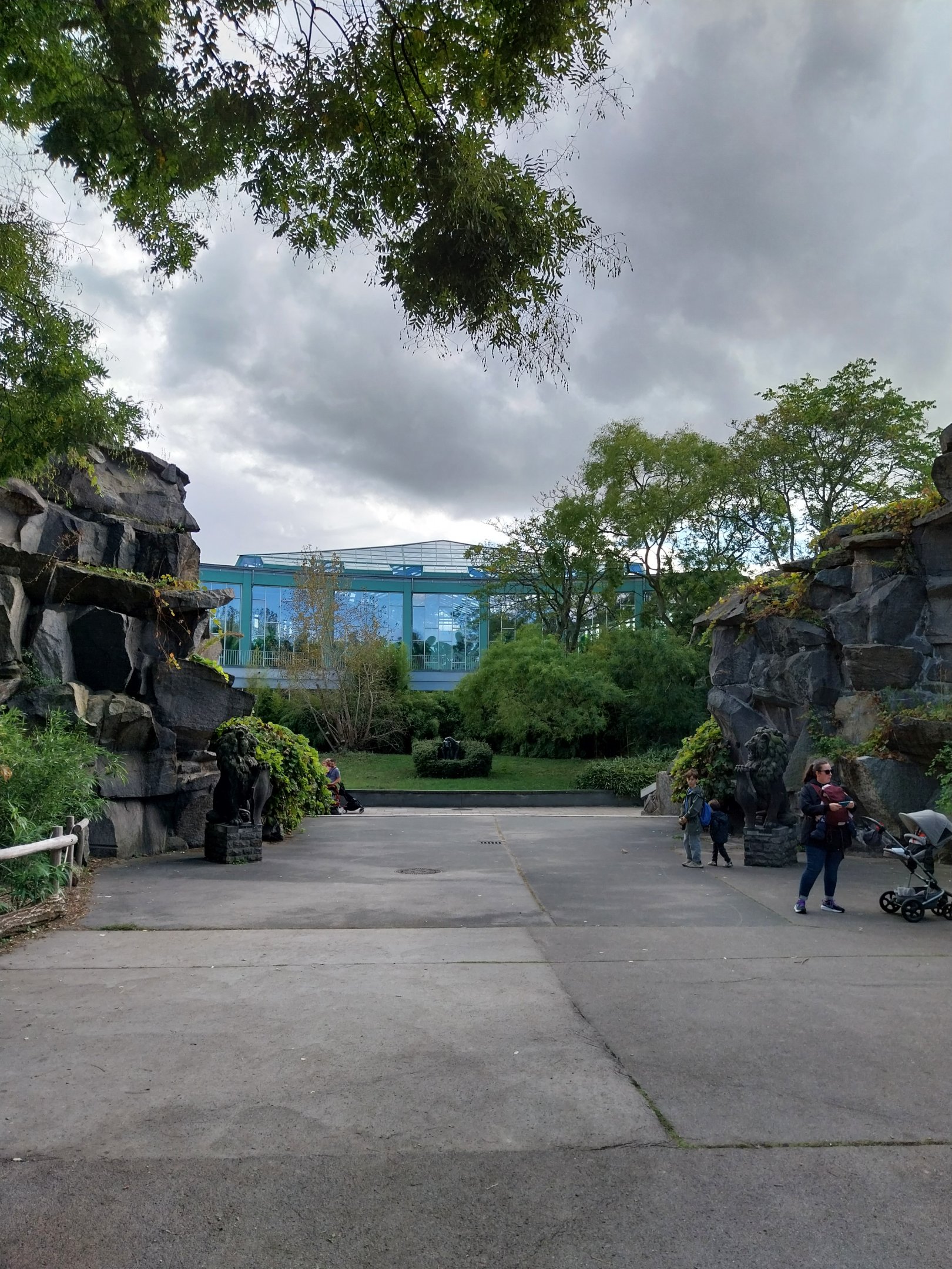 Alfred Brehm Haus - Courtyard