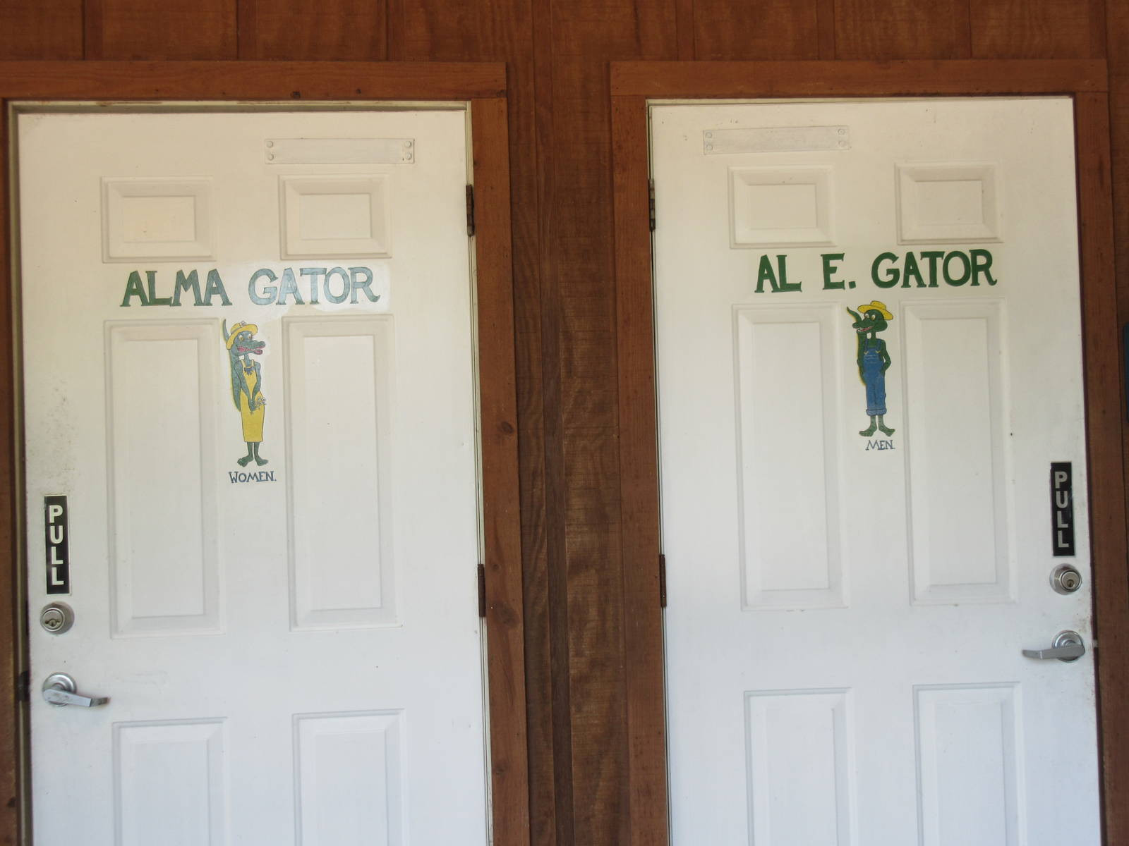 Alligator-Themed Bathrooms