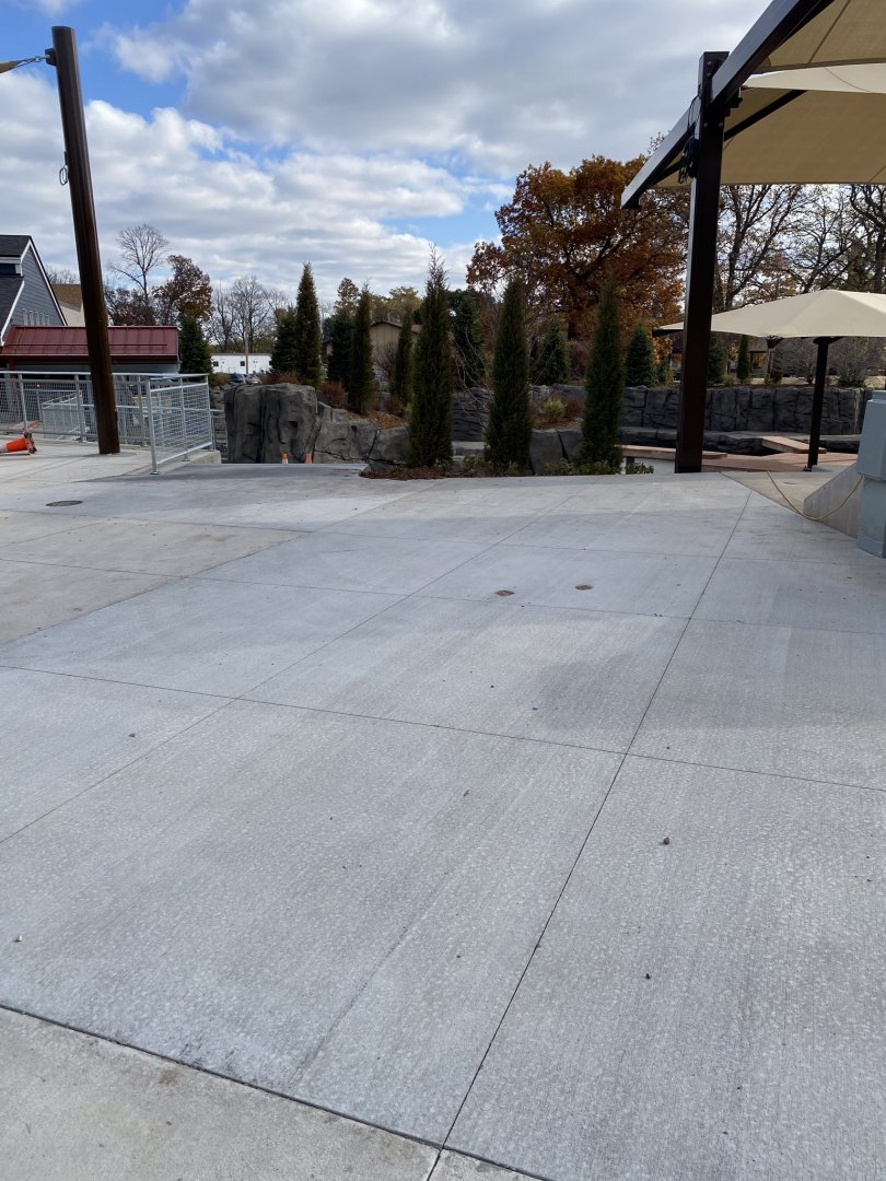 Almost finished Como harbor