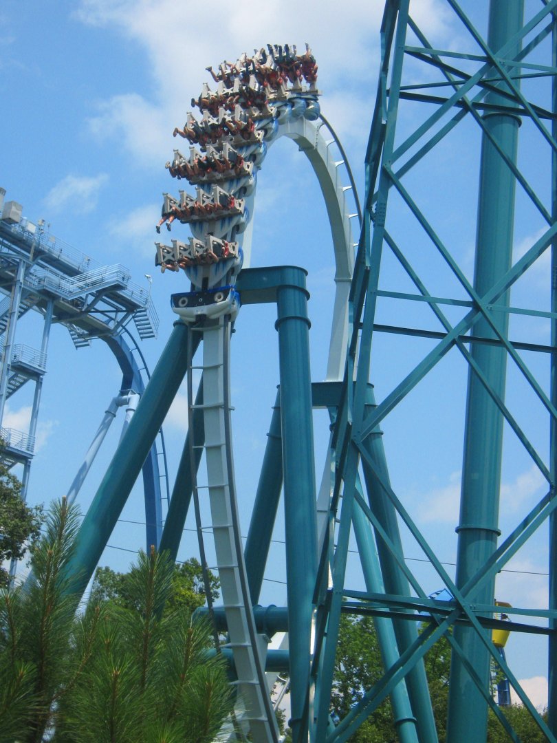 Alpengeist's Vertical Loop