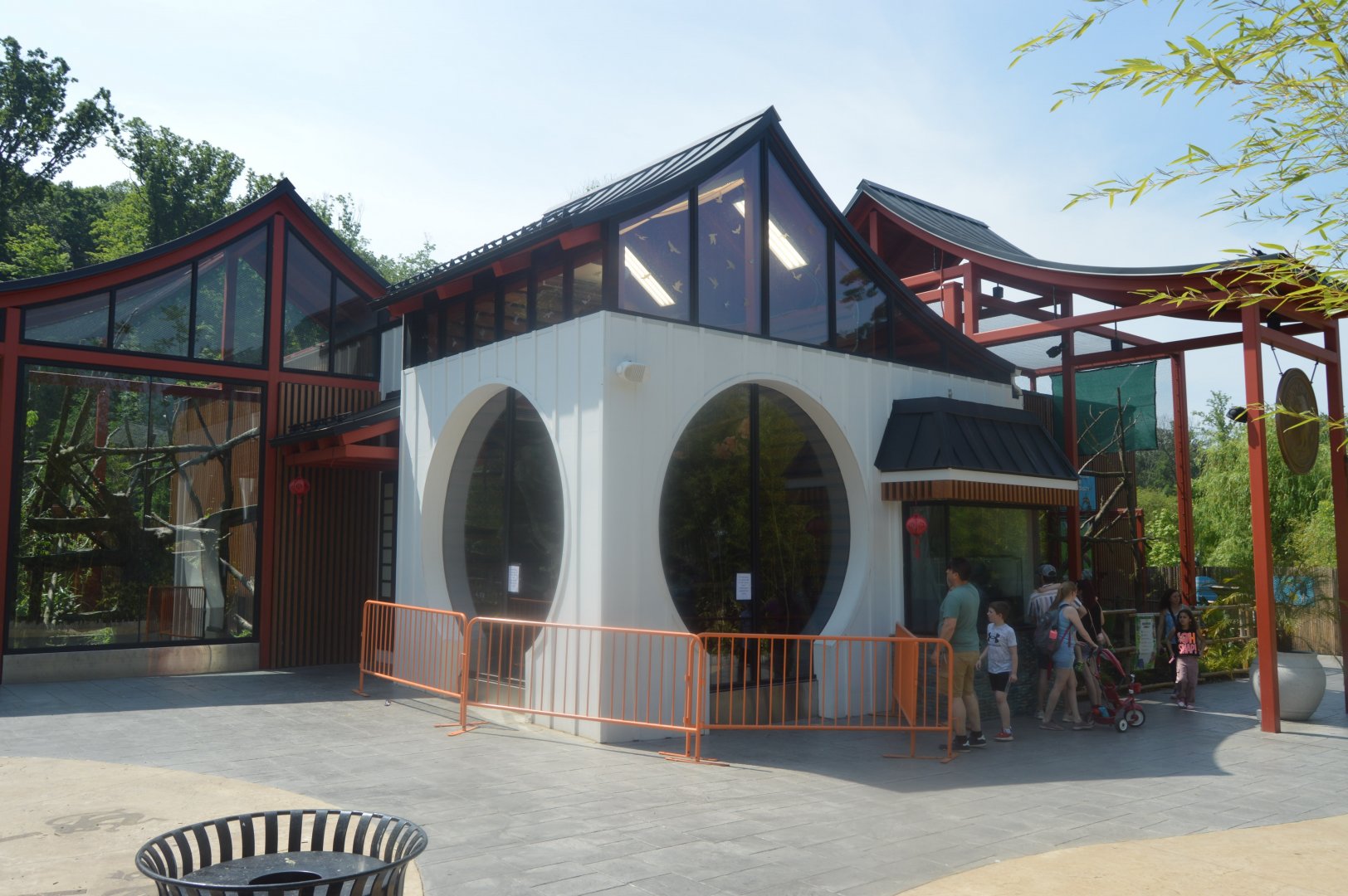 Amazing Asia - Red Panda and Clouded Leopard Building