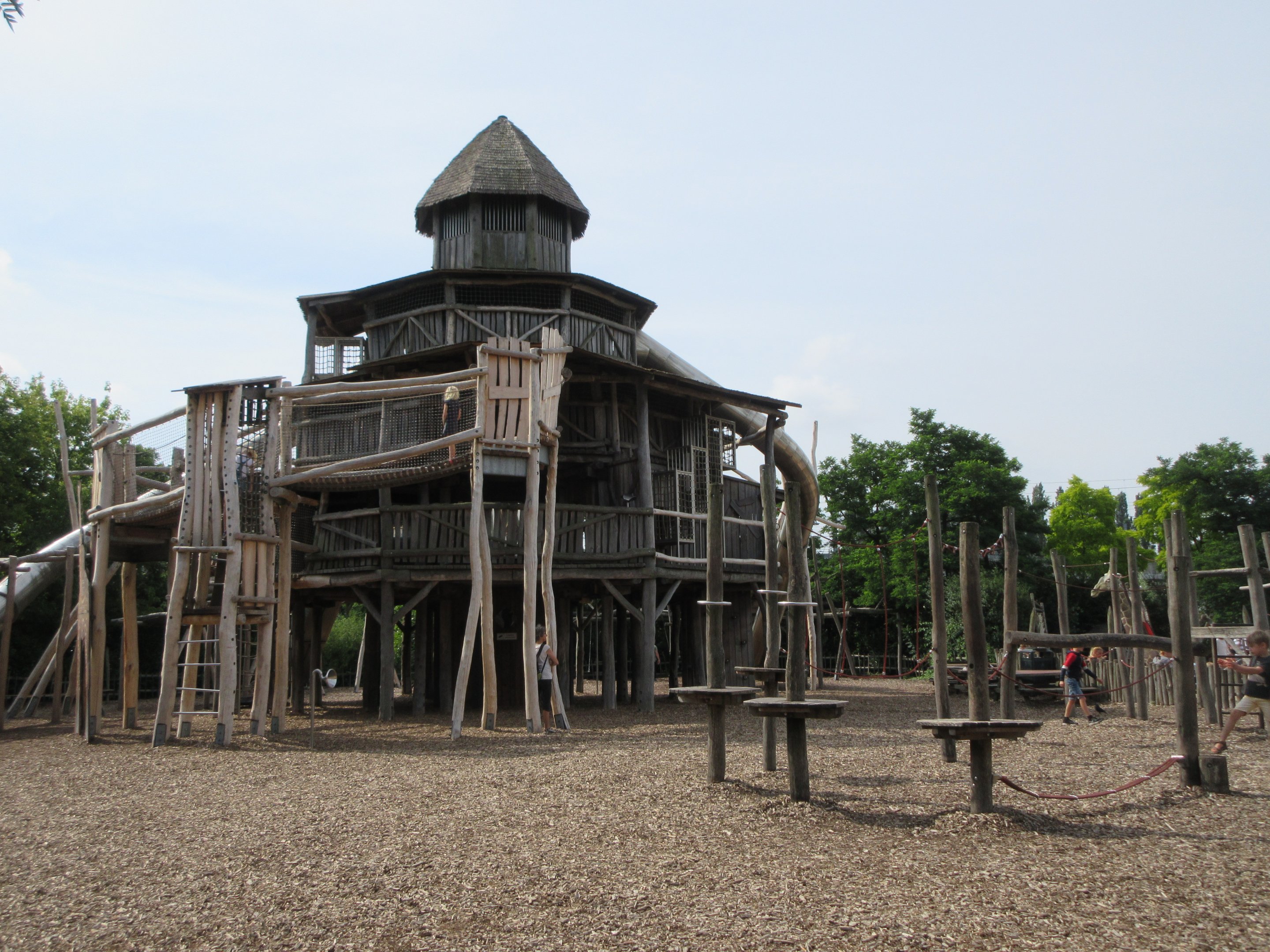 Amazing Playground (4 levels!)