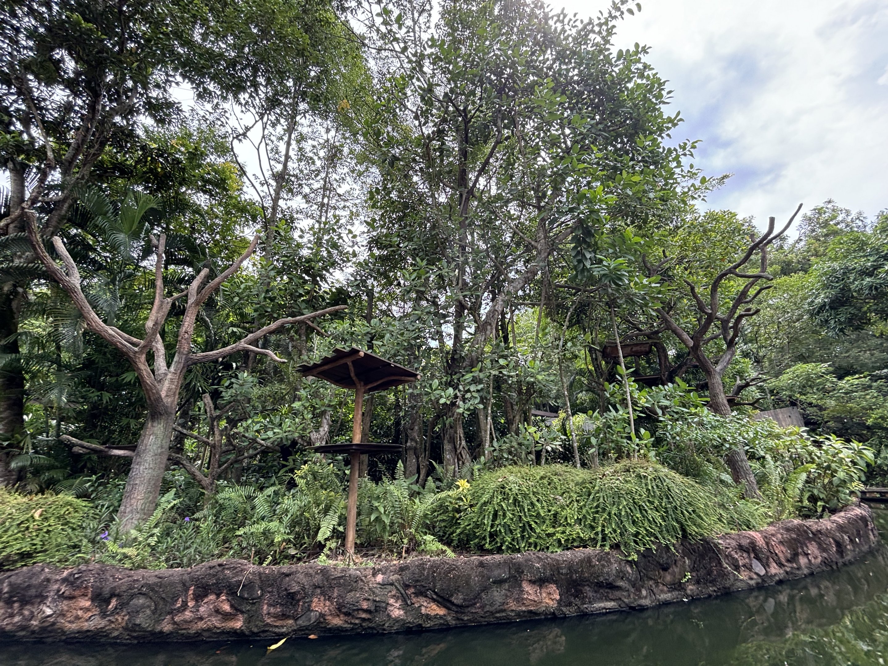 Amazon River Quest - Red Howler Monkey Exhibit