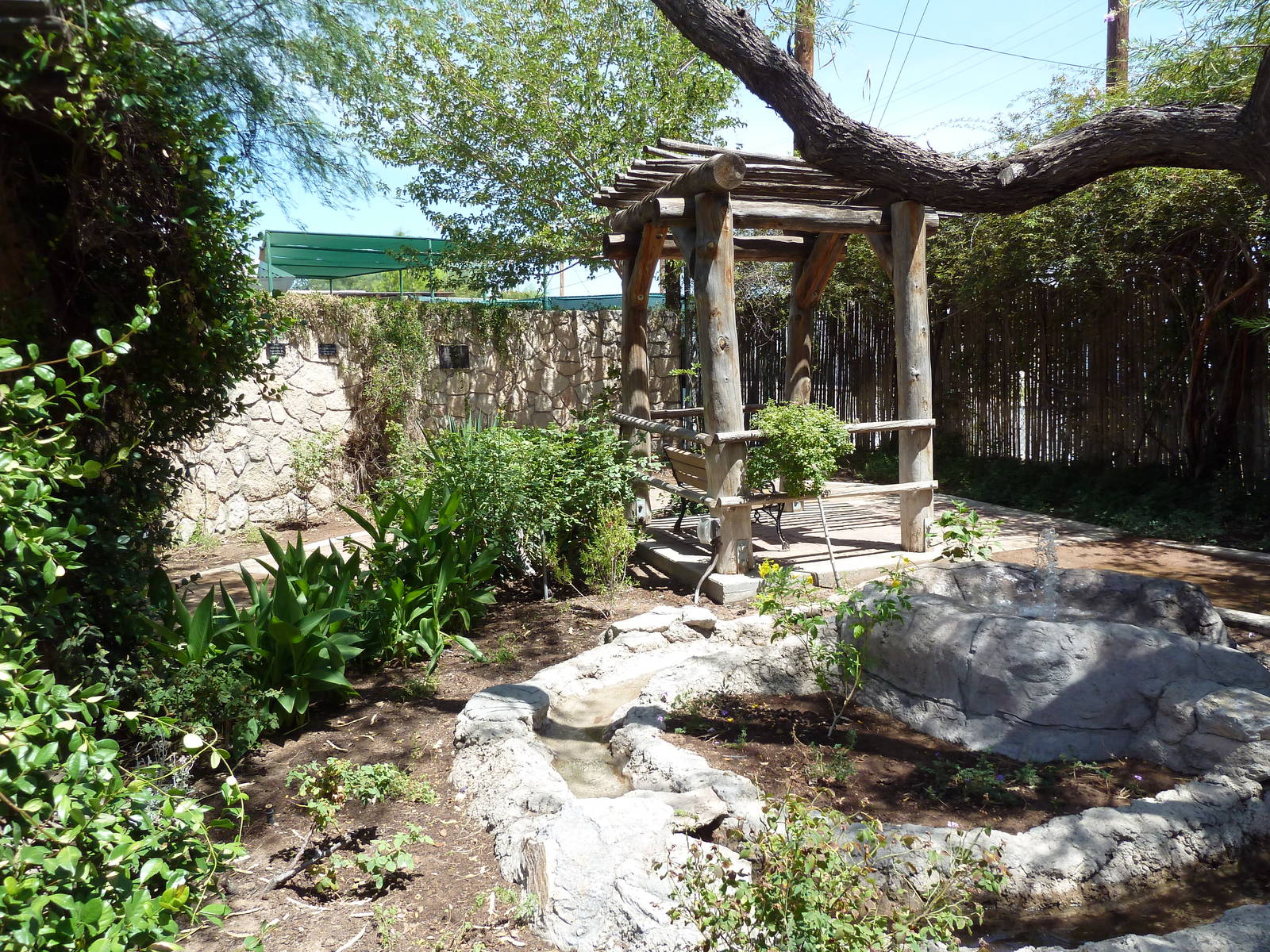 Americas - Animal Hall Of Fame Garden