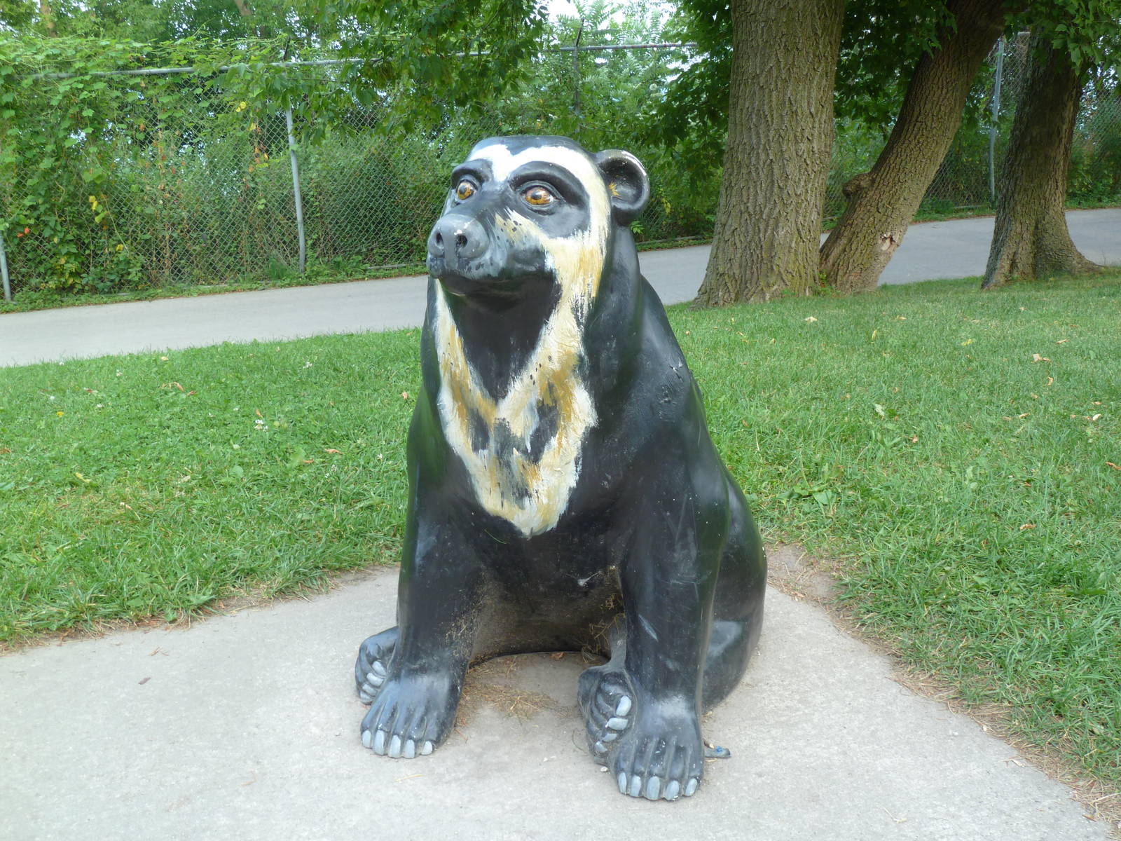 Andean Bear Statue