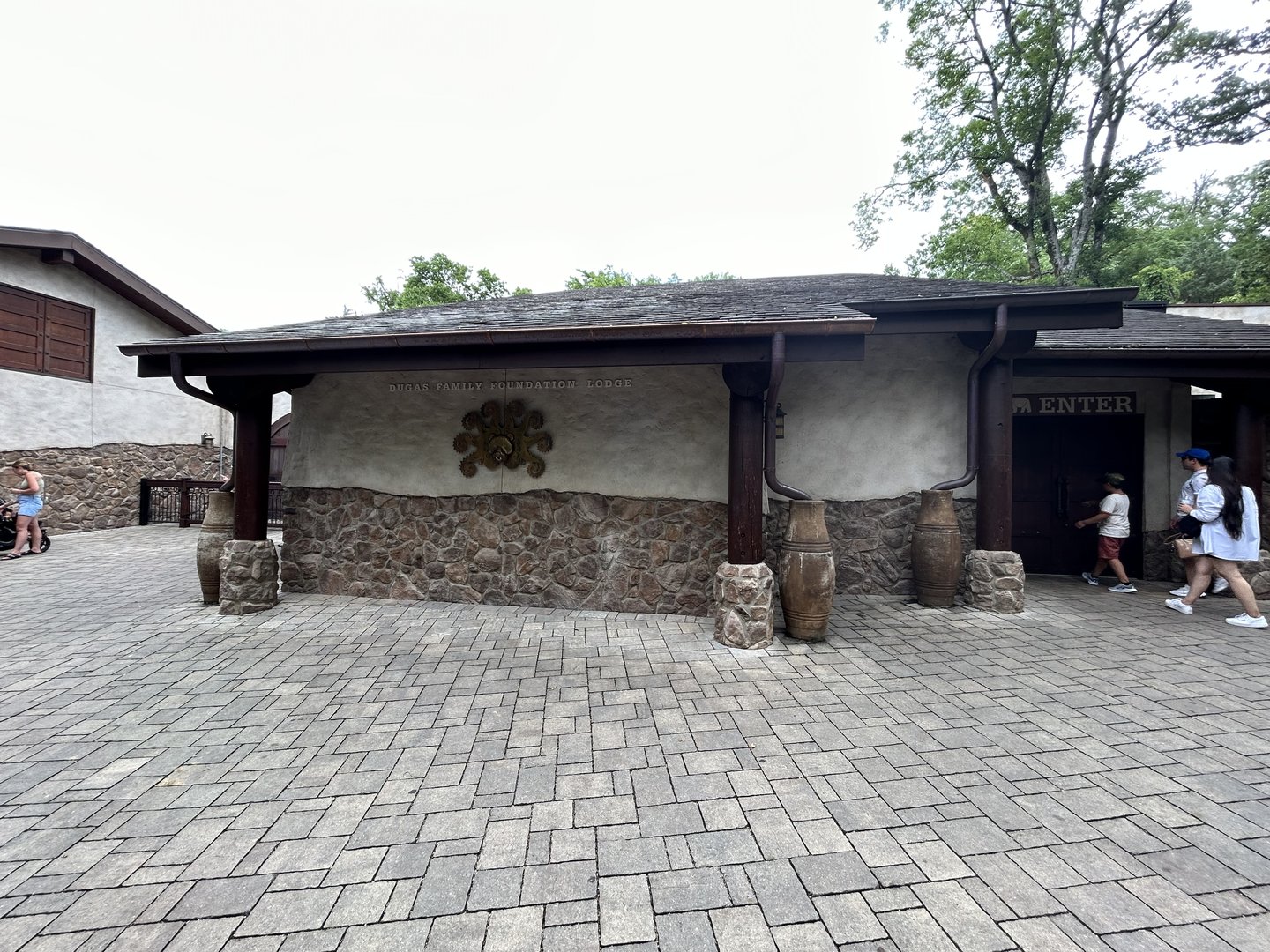 Andean Bear Viewing Building