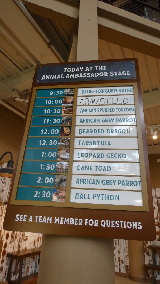 Animal Encounters Daily Schedule Sign - Mar. 2022