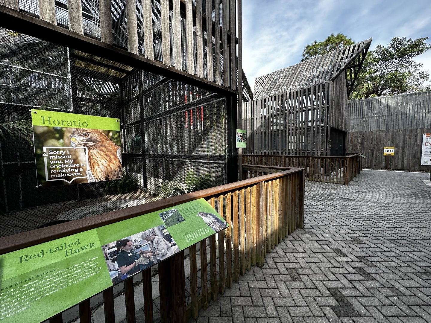 Animal Hospital - Aviary