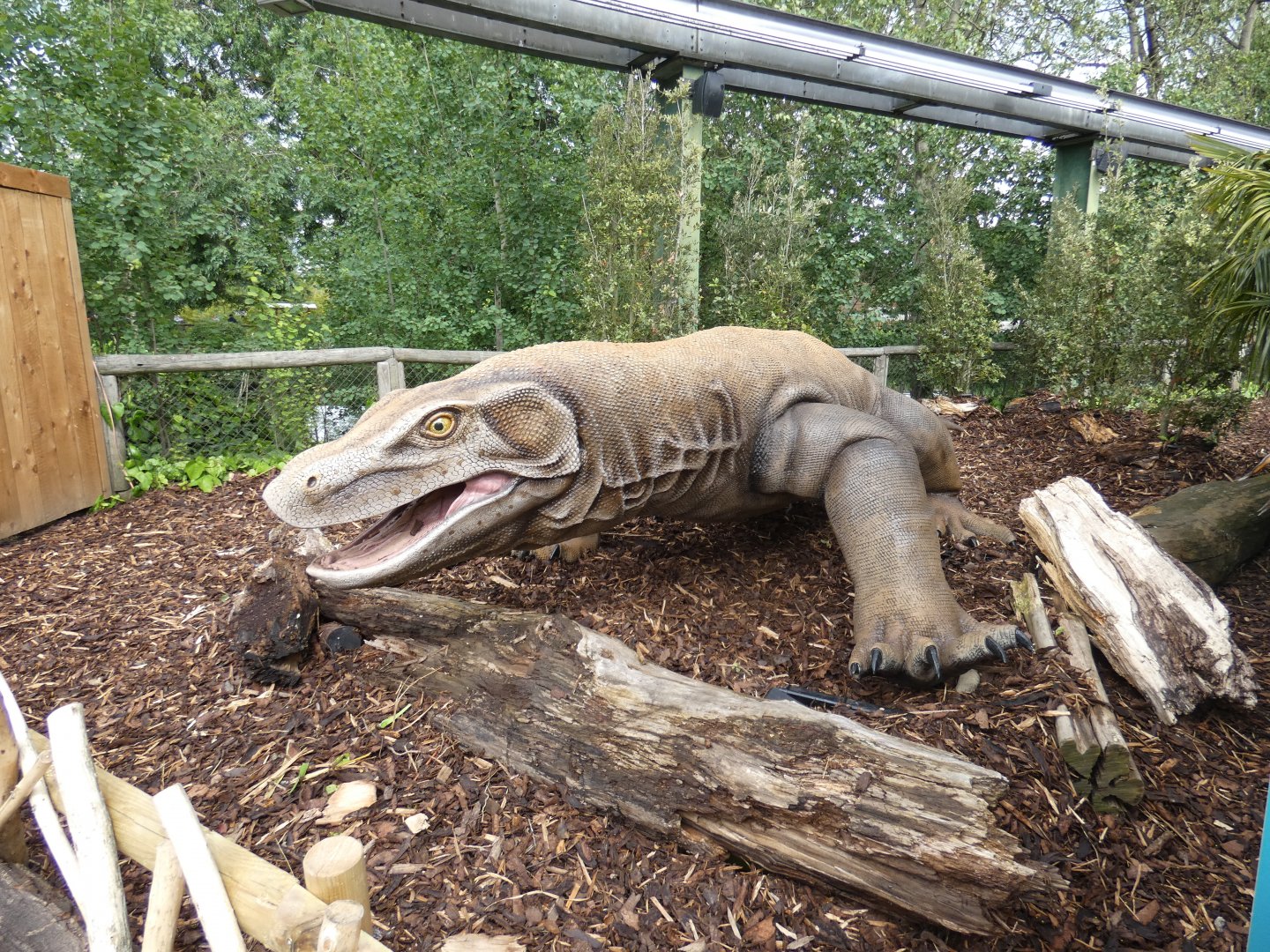 Animatronic predator