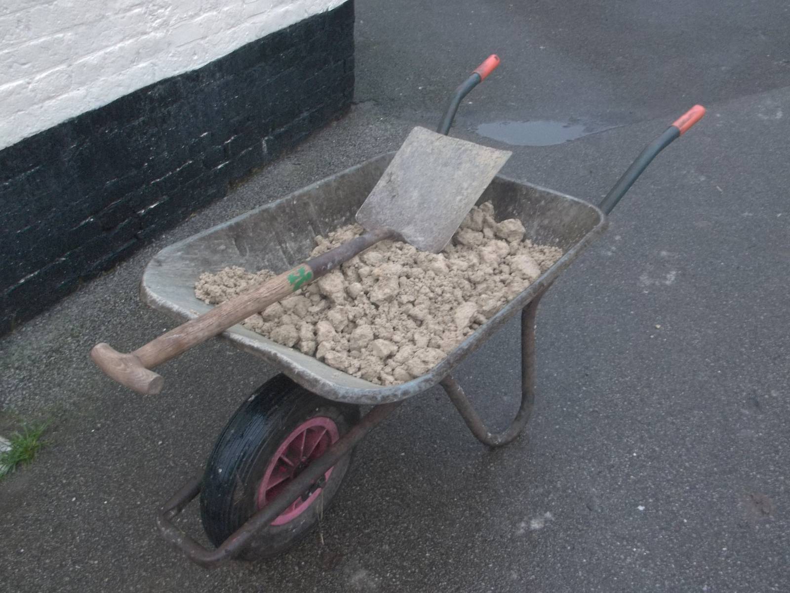 Another barrow for Keeper Ed, 22nd November 2014