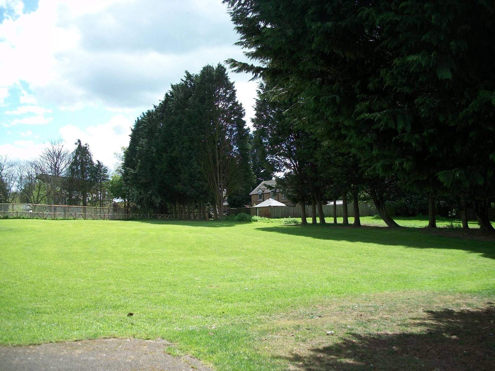 Another empty space, 6th May 2014