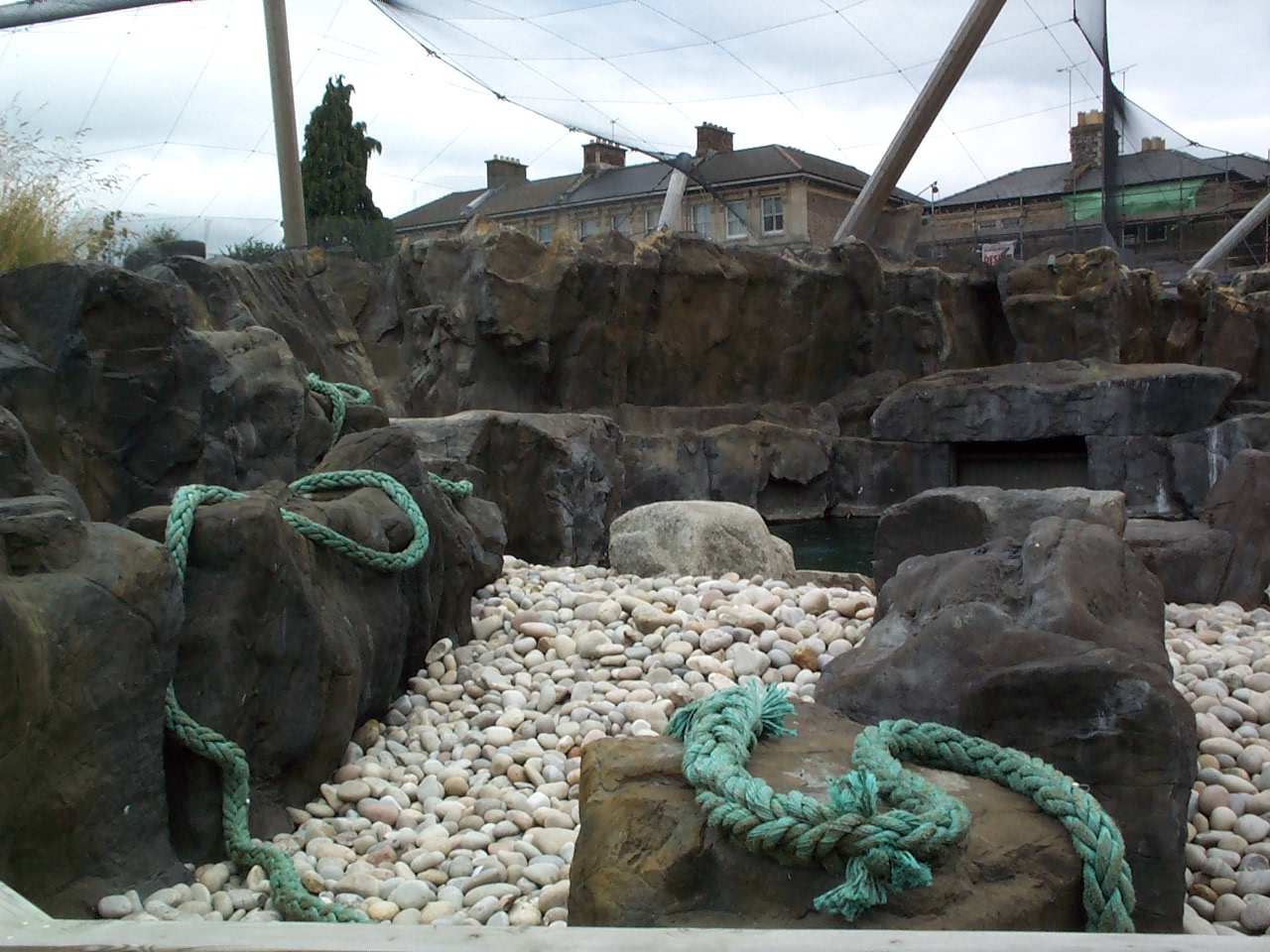 another view of hot wire rope