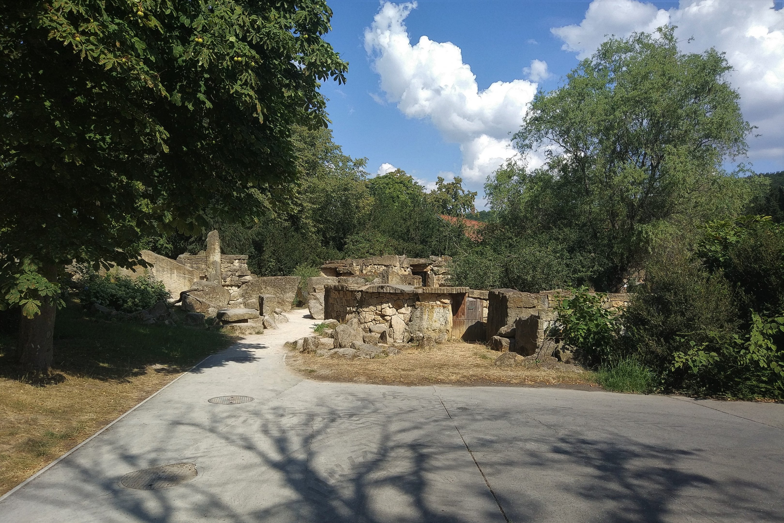 Approach to Africa Rocks