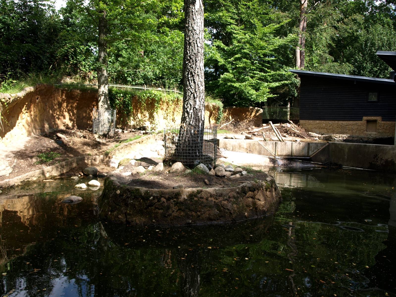 AQUA - Beaver exhibit