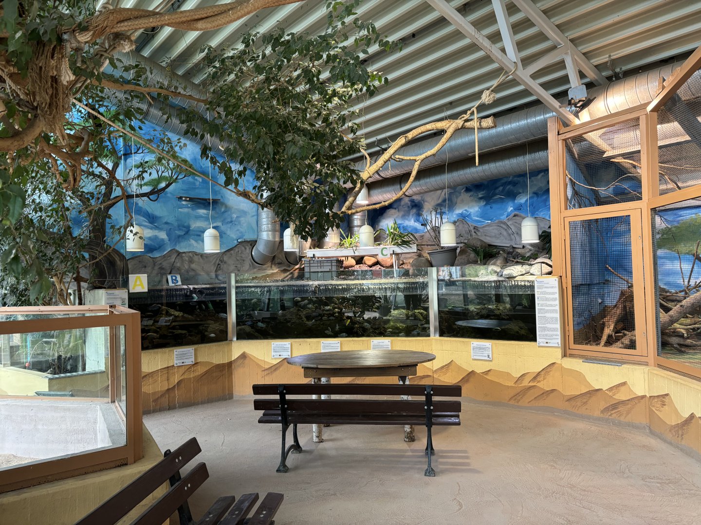 Aquaponics Tank at Zoologischer Garten Hof