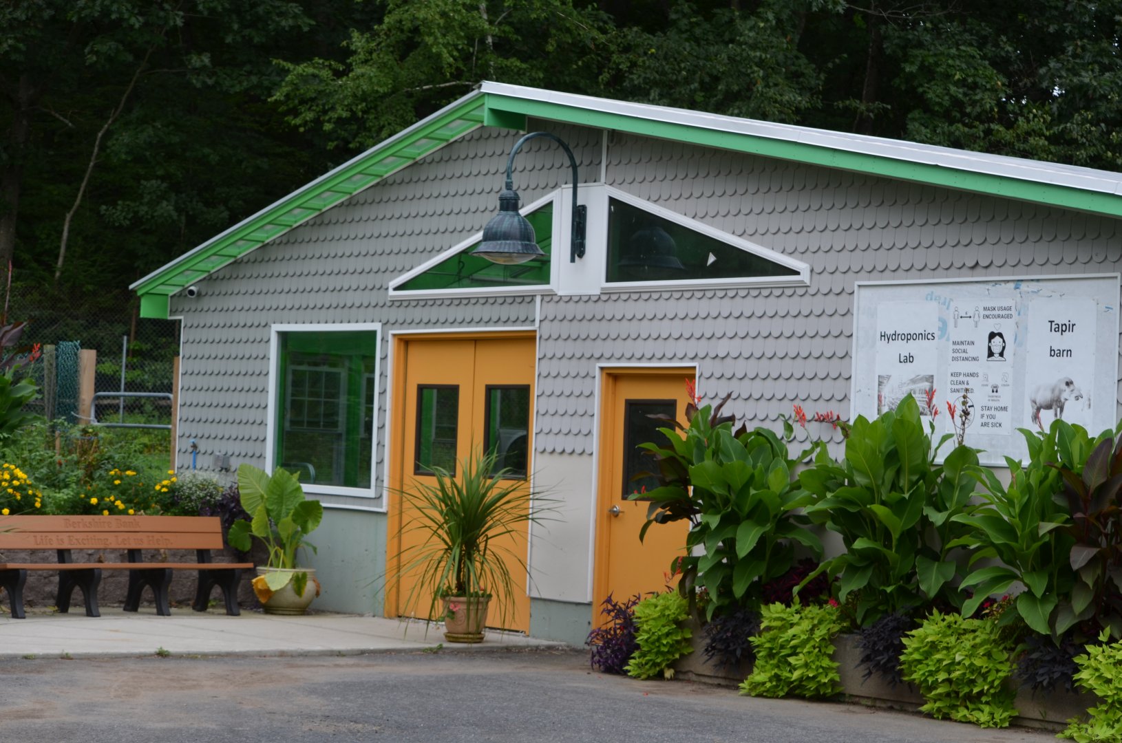 Aquaponics / Tapir Holding