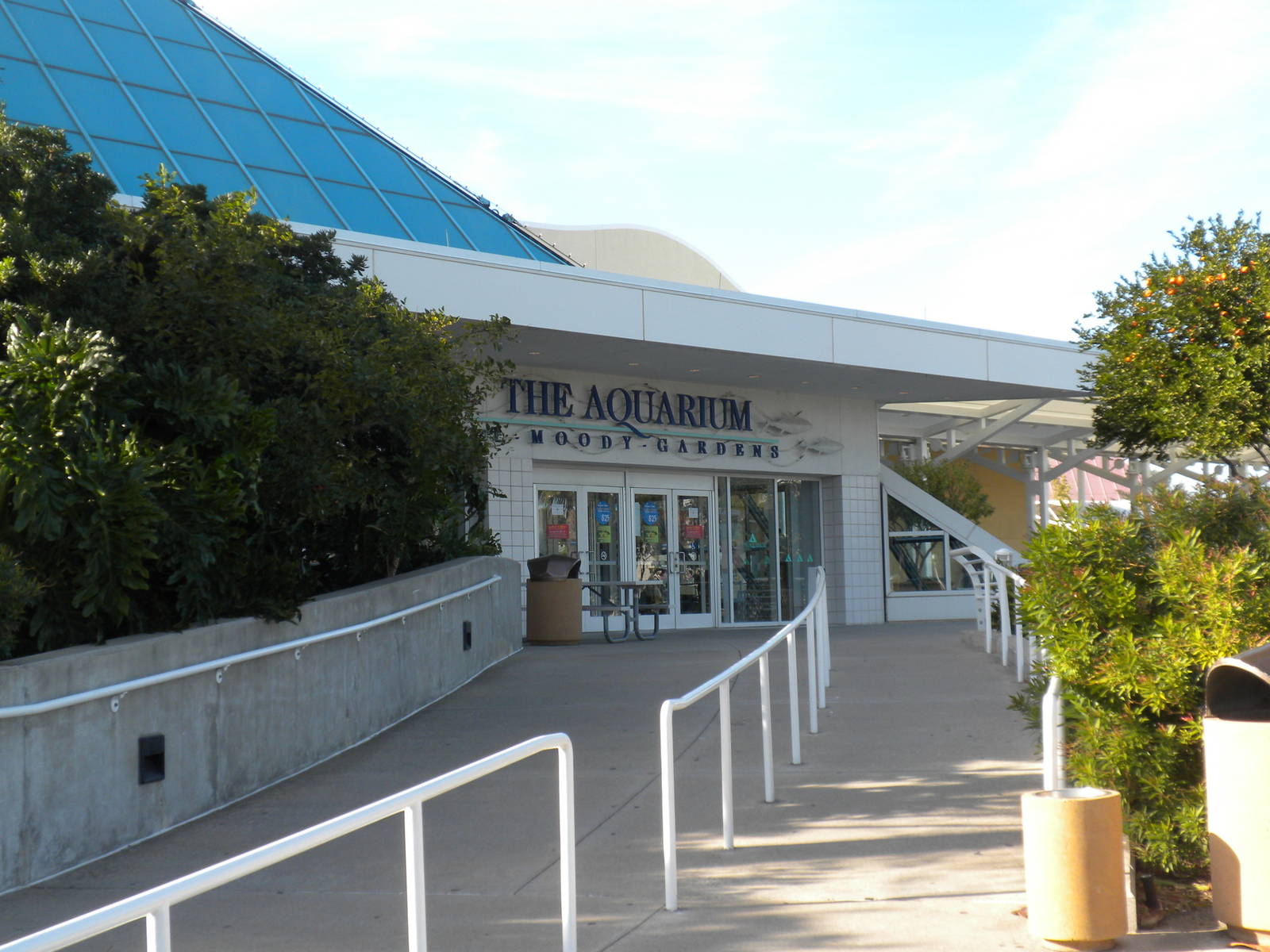 Aquarium 2010 -Entrance