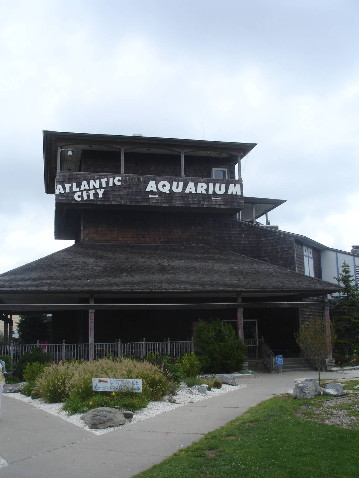 Aquarium Building