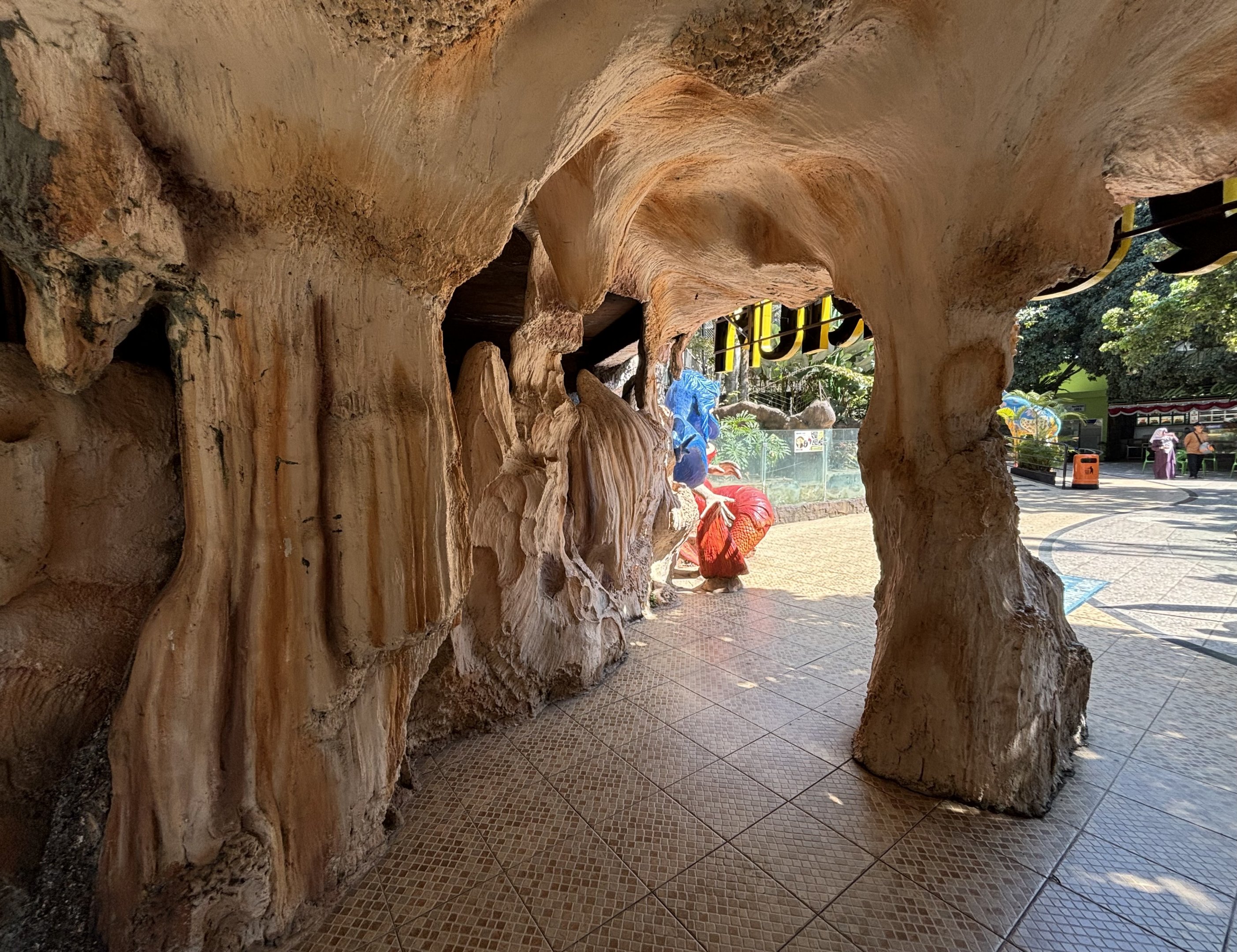 Aquarium Entrance Area