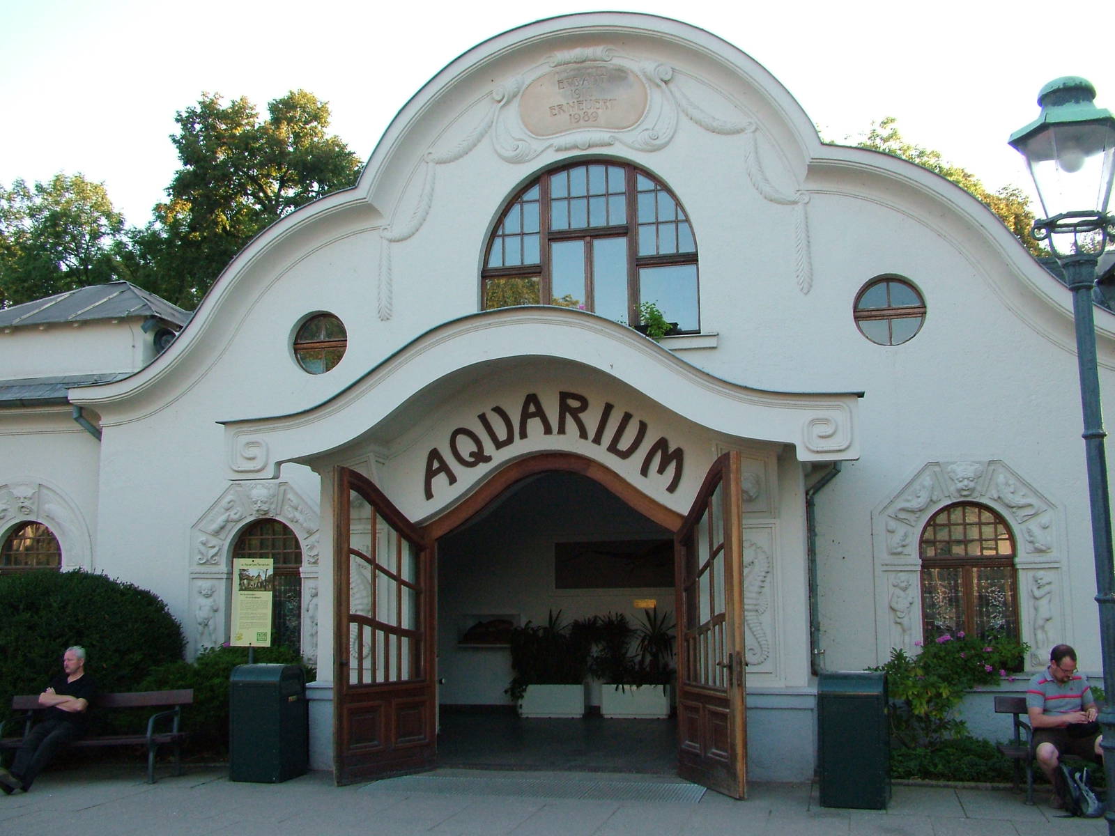 Aquarium Entrance at Leipzig, 02/09/11