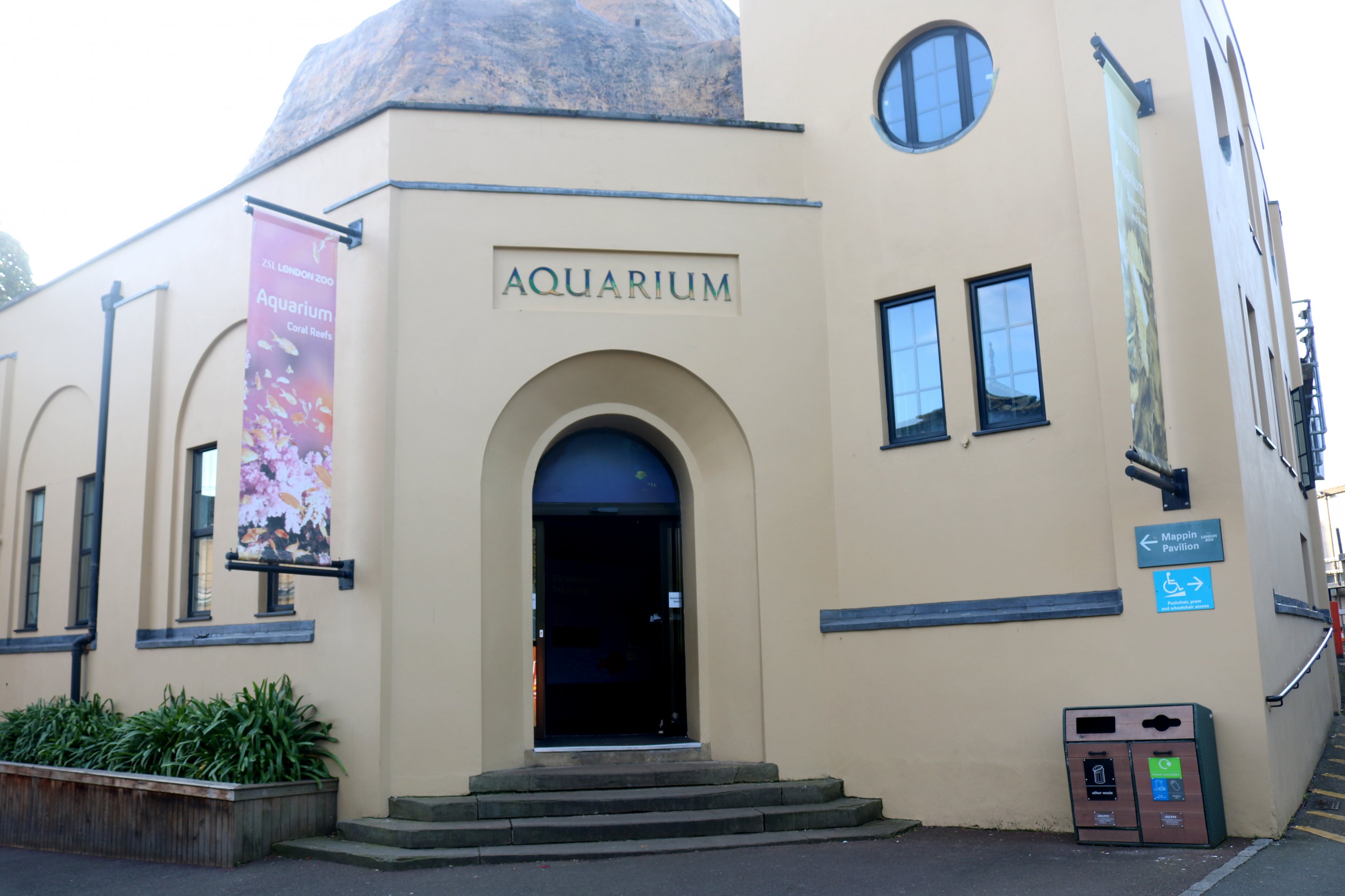 Aquarium Entrance on Closing Day; London Zoo; 22nd October 2019