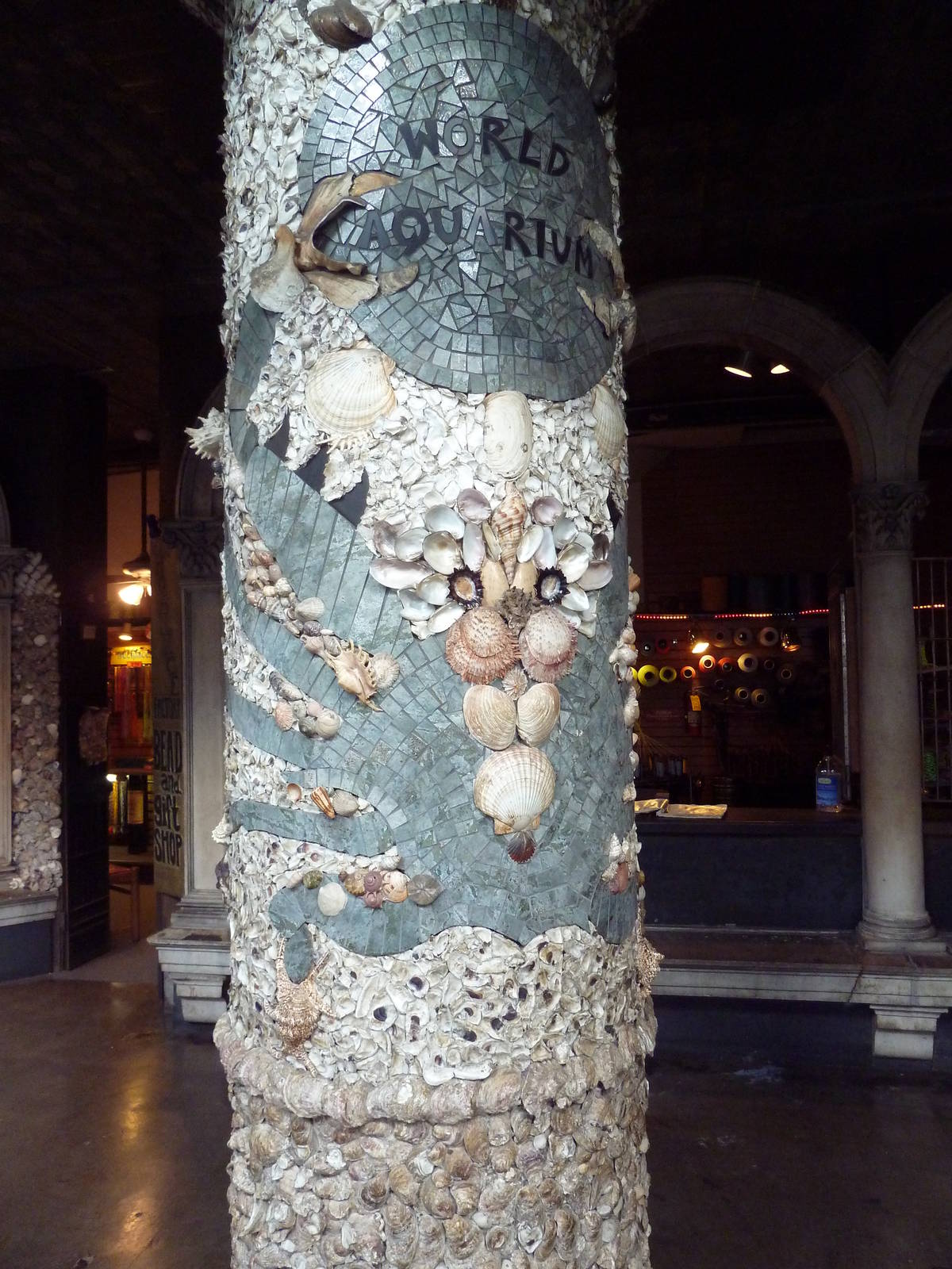 Aquarium Entrance Sign