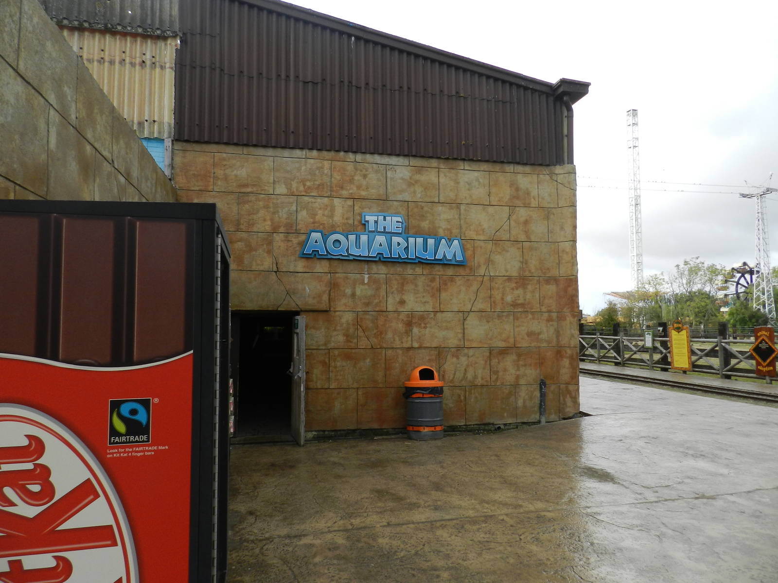 Aquarium Exterior at Flamingo Land - 14/10/2012