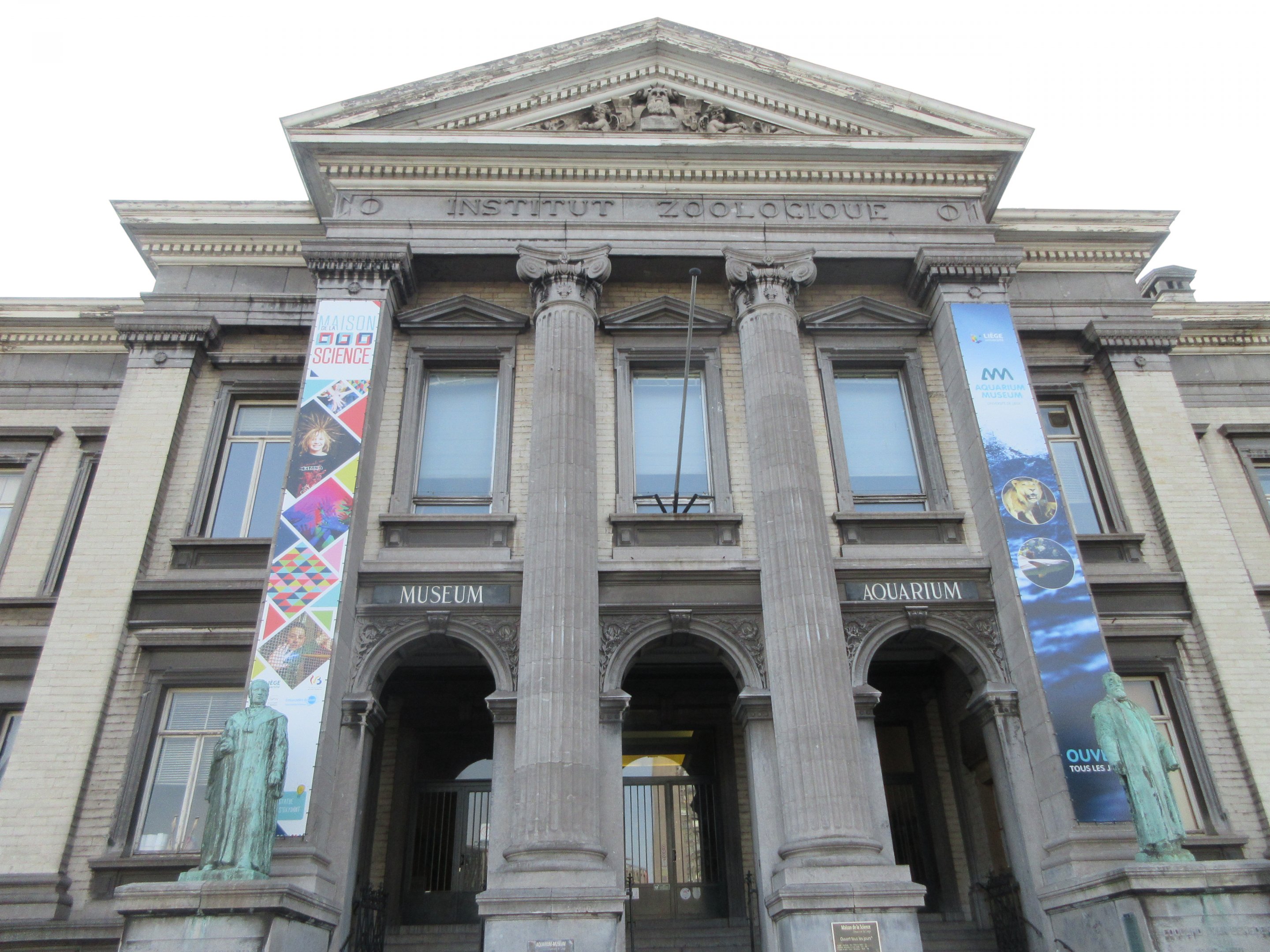 Aquarium-Museum Entrance