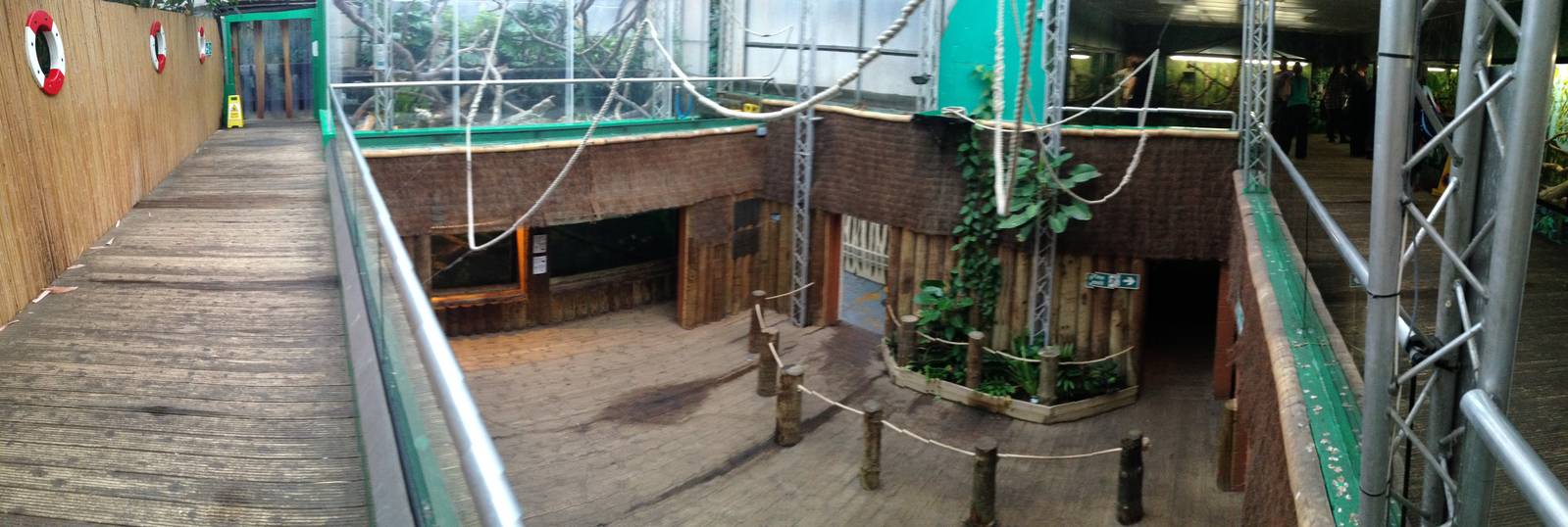 Aquarium Panorama at Tropical World - 02/10/2013