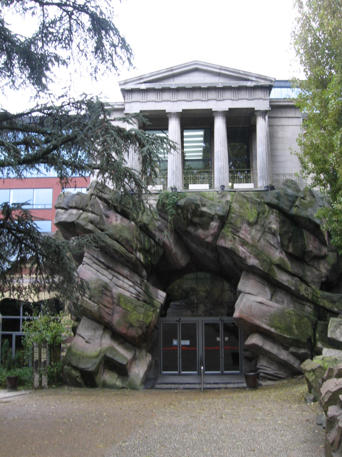 aquarium+reptile house