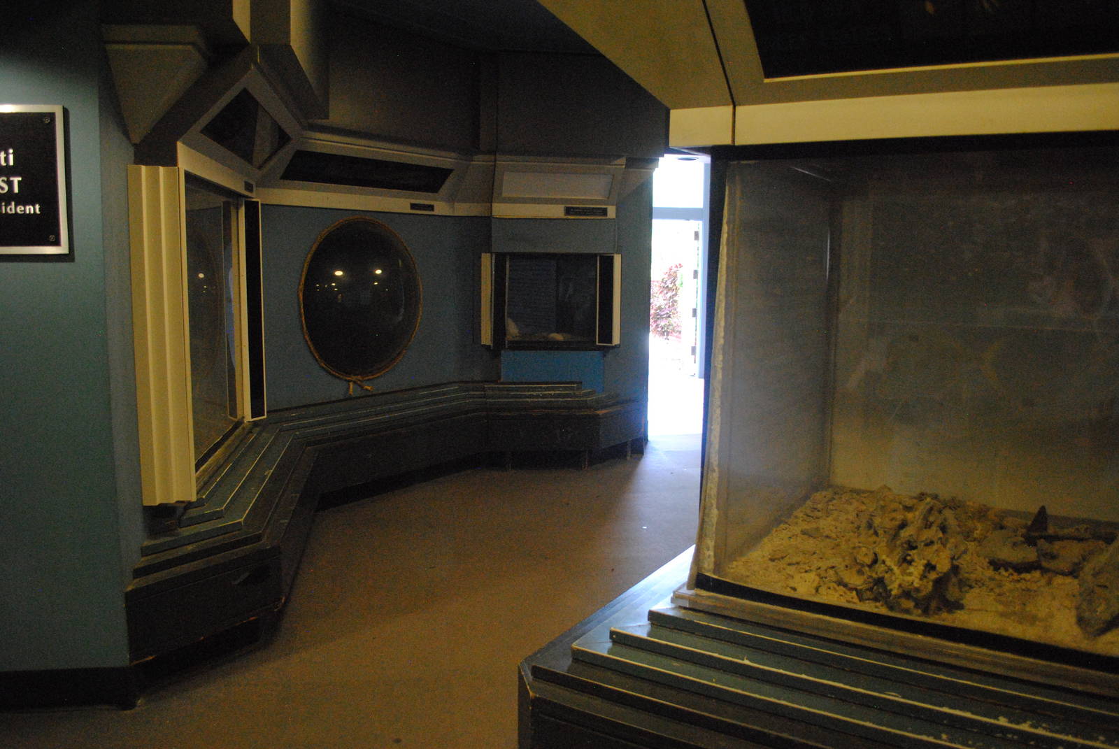 Aquarium Room in the Main Building (small and currently almost empty)