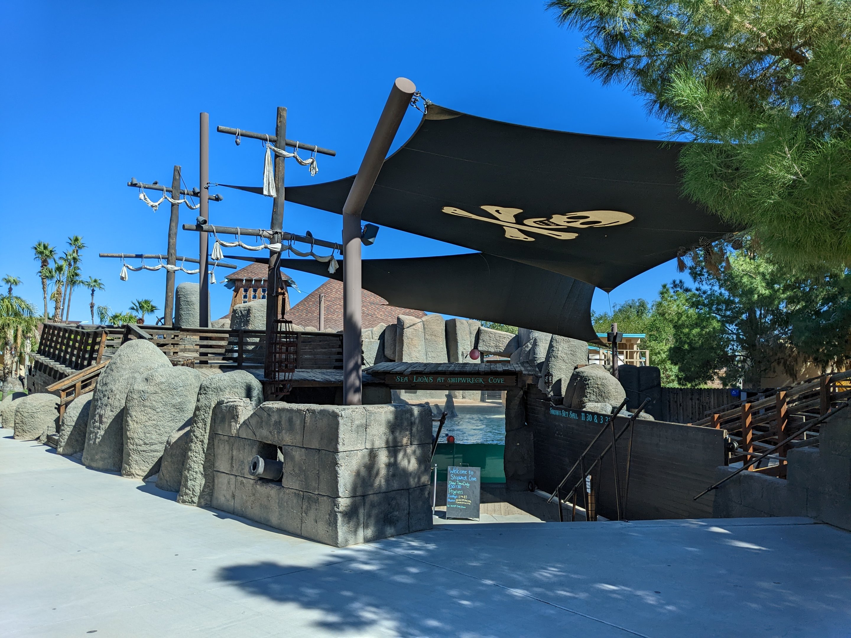 Aquarium - sealion stadium