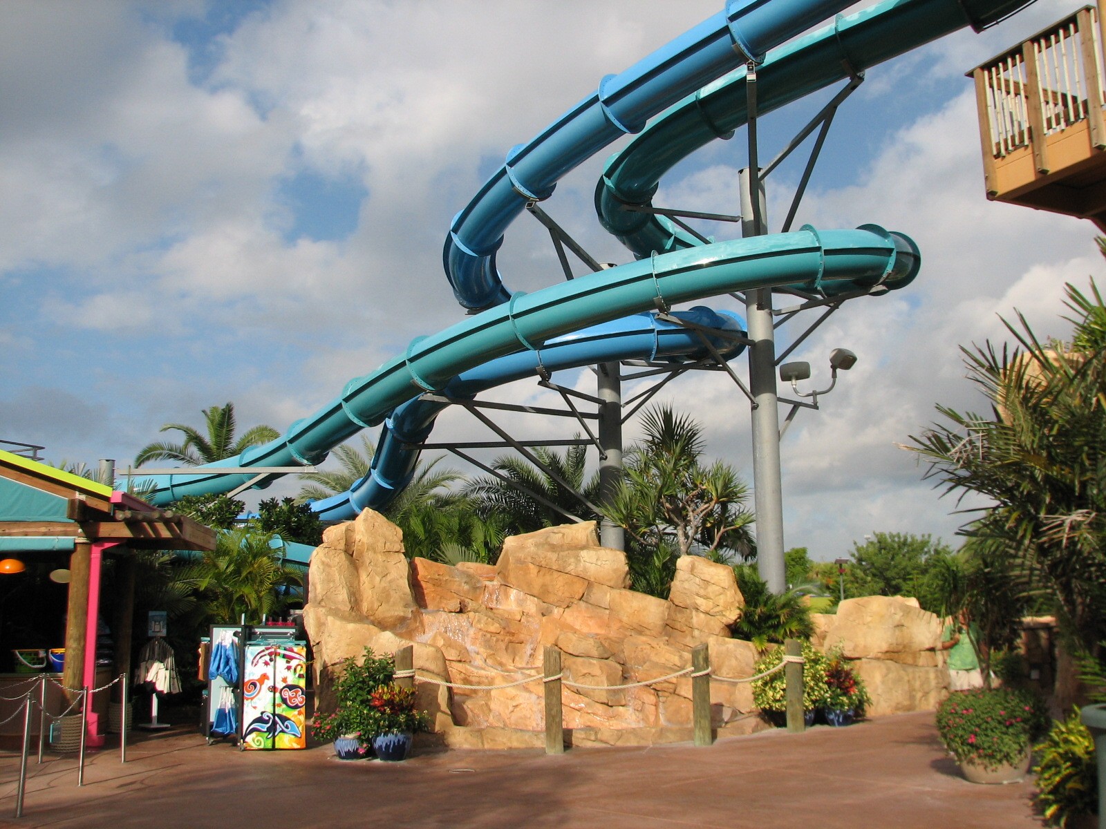 Aquatica - Dolphin Plunge - Waterslide