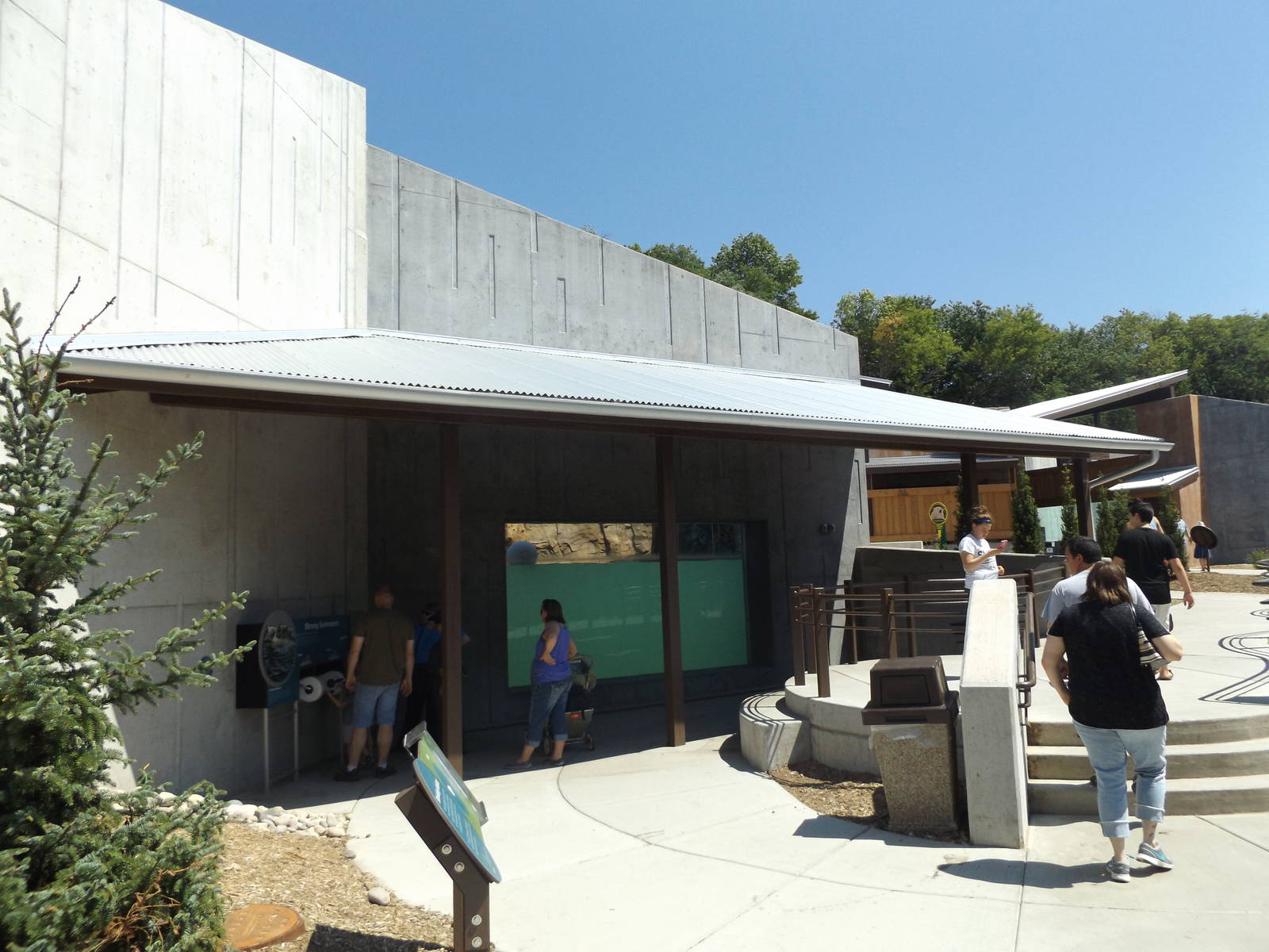 Arctic Passage- Polar Bear Underwater Viewing Area