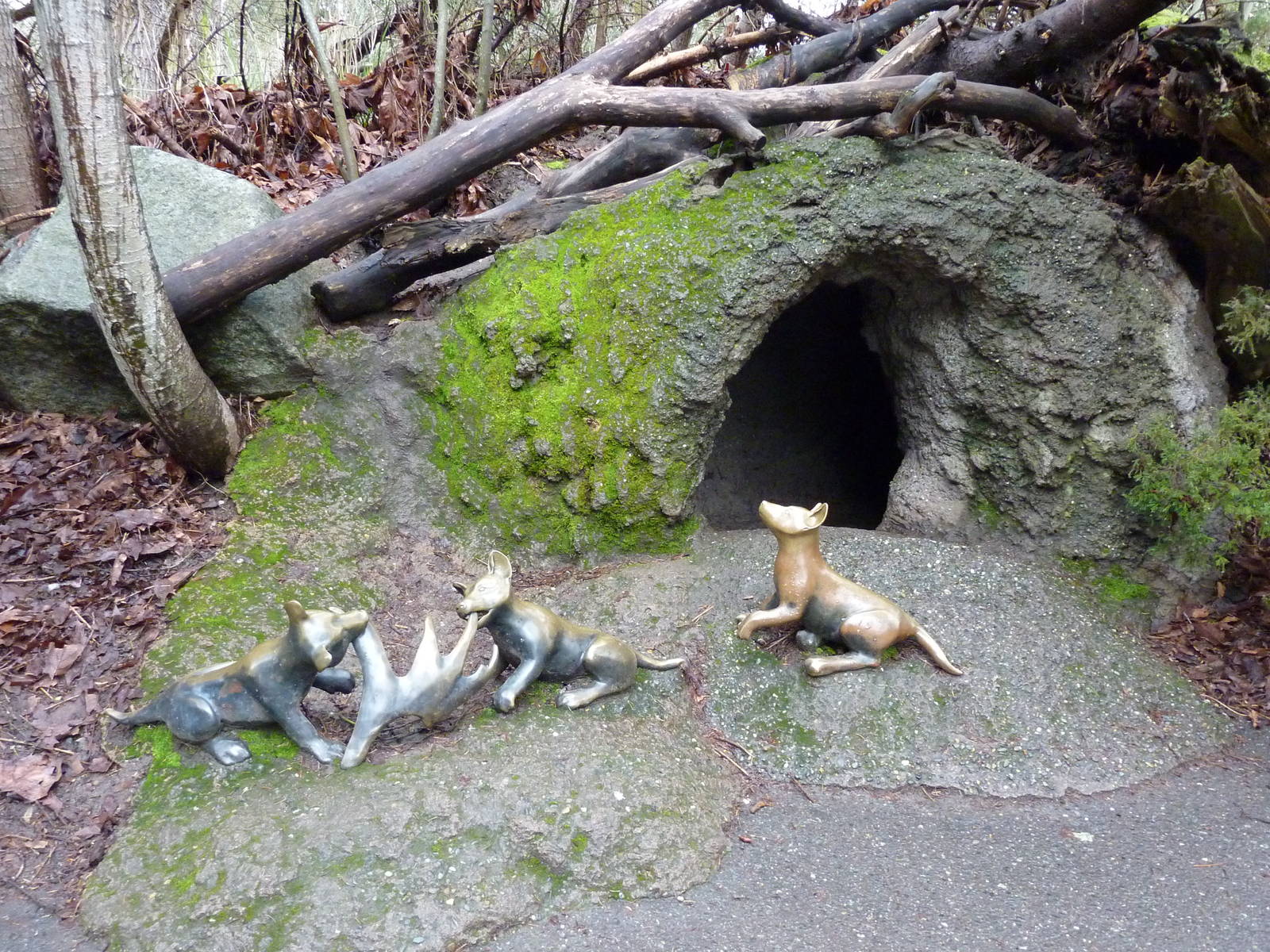 Arctic Wolf Statues + Den